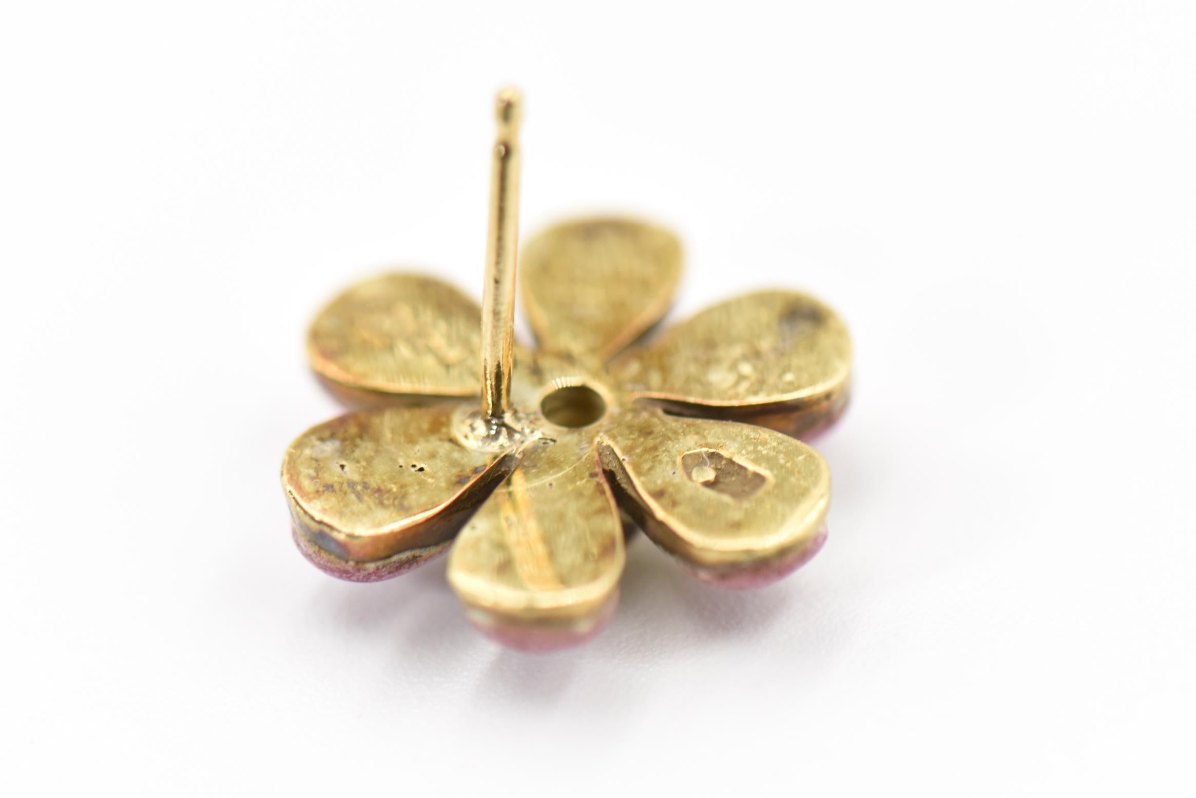 pink daisy flower stud earrings