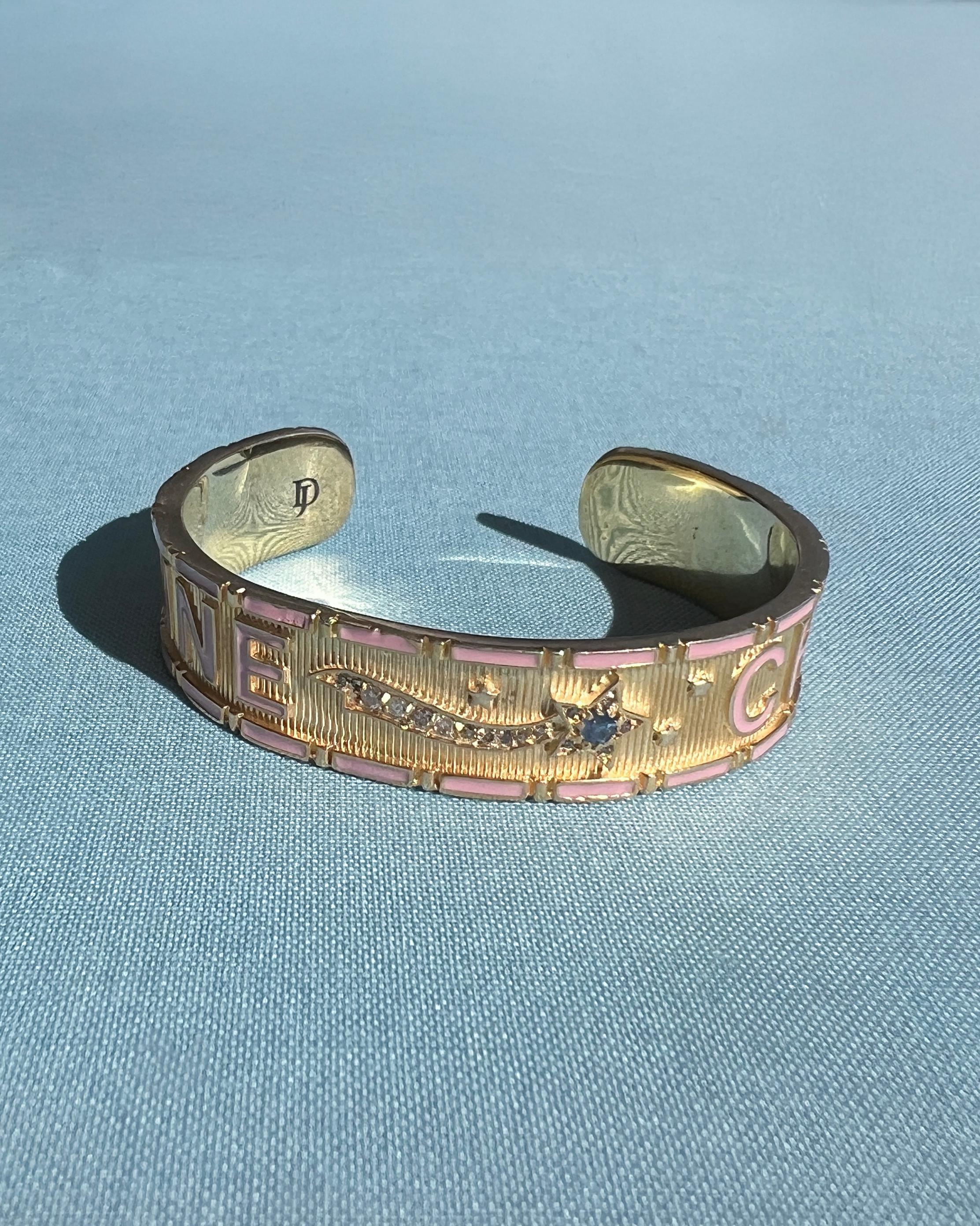 Taglio brillante Bracciale a stella con smalto rosa Zaffiro blu Diamante Child & Child in vendita