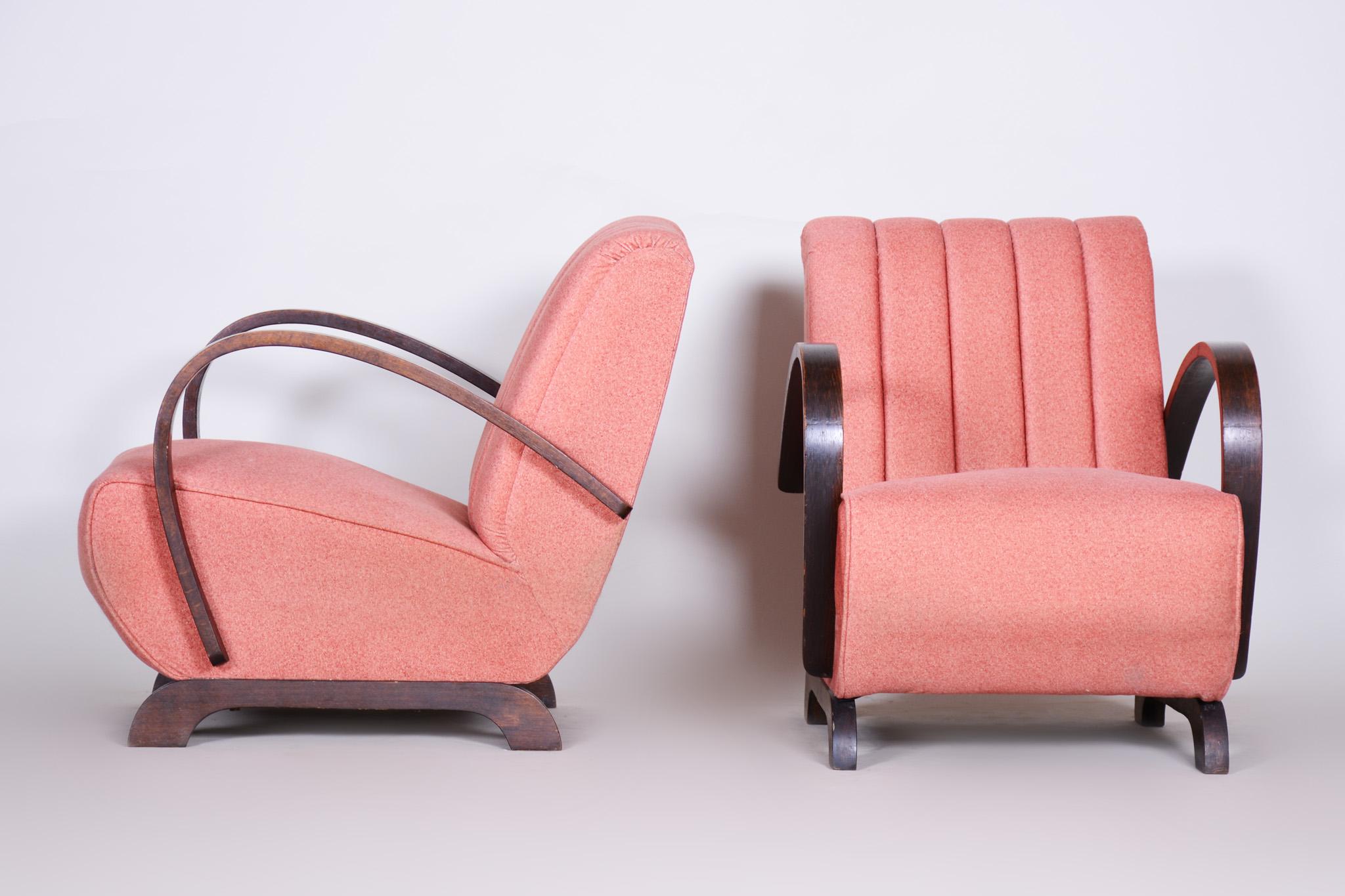Pink Fabric Armchair Made in Czechia, 1930s, Original Condition, Art Deco Style In Good Condition For Sale In Horomerice, CZ