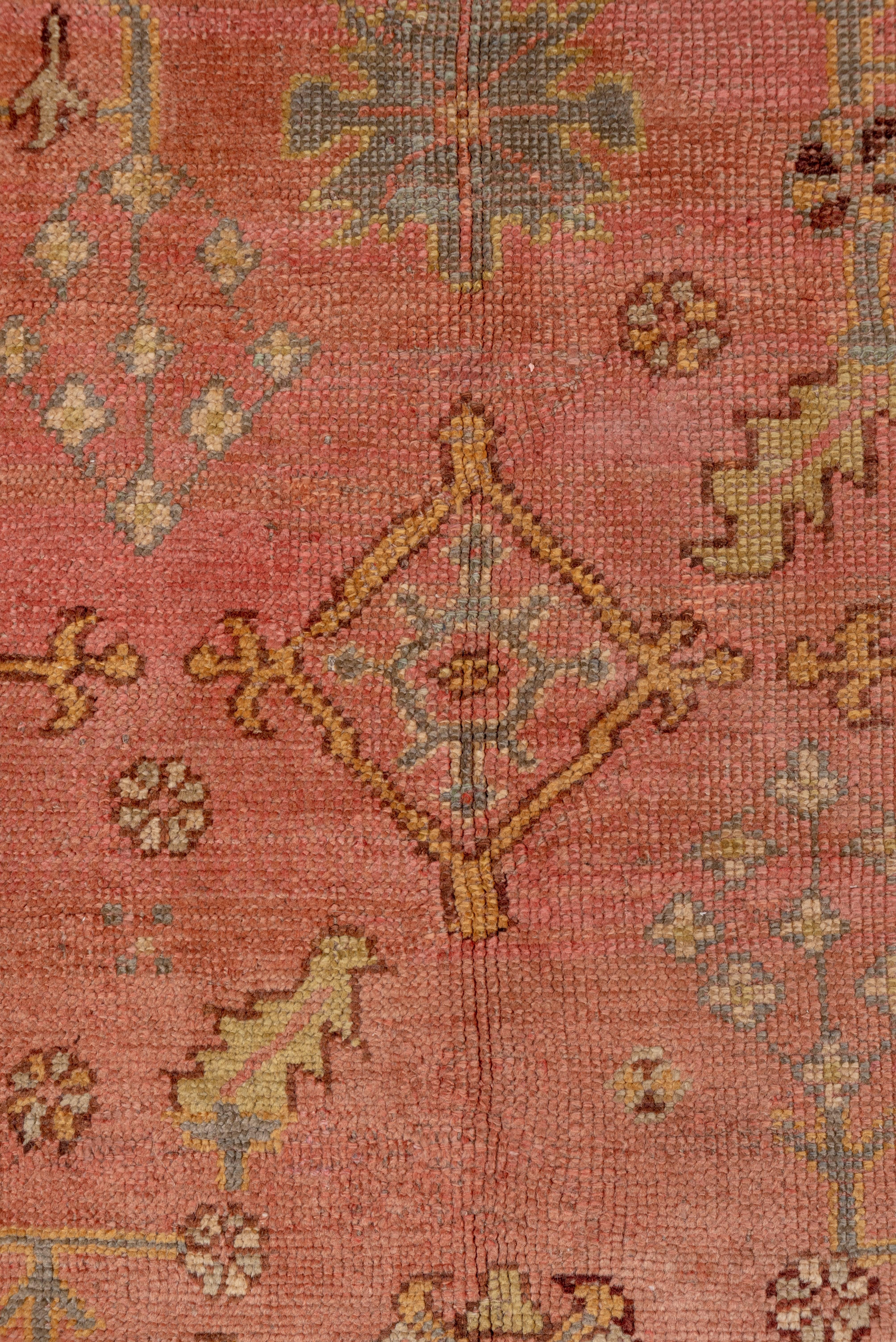 XX secolo Oushak antico con campo rosa, anni '20 circa in vendita