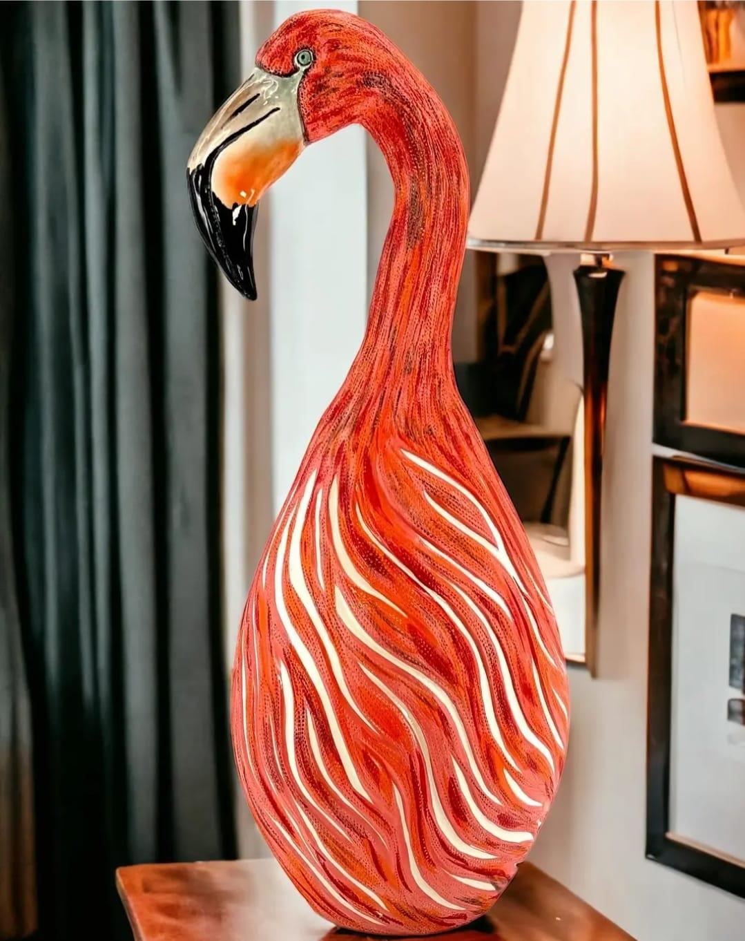 The piece is a unique representation of a Pink Flamingo in a modern way. The animal is gently painted with a pink different shades. The flamingo lives in Italy especially in Sicily. They can be seen in the salty seas of Trapani.
Our designer creates