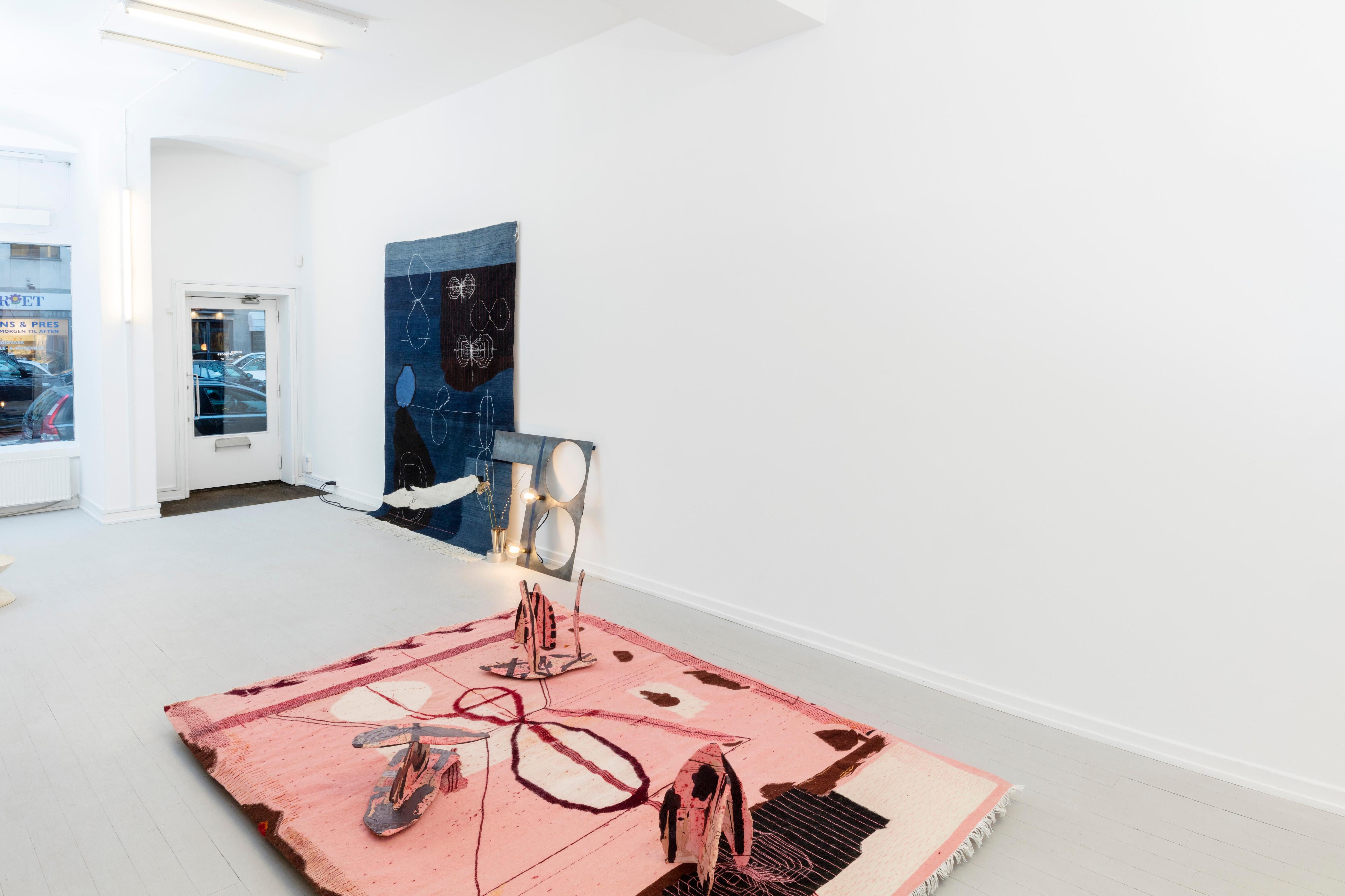Pink Flat-Weave Wool Tapestry / Carpet 'Do Not Attempt to Break the Seal' In New Condition In Copenhagen, DK