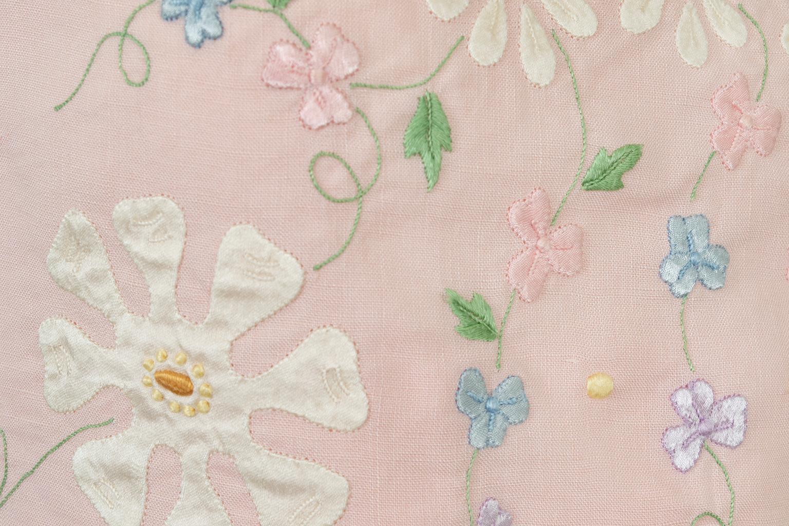 Débardeur sans manches en lin brodé et appliqué de fleurs roses - XS, 1950s en vente 2