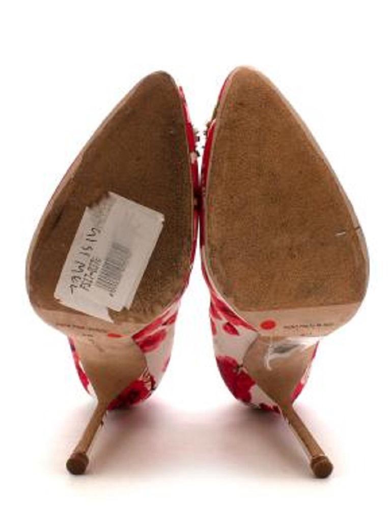 hangisi white satin pumps