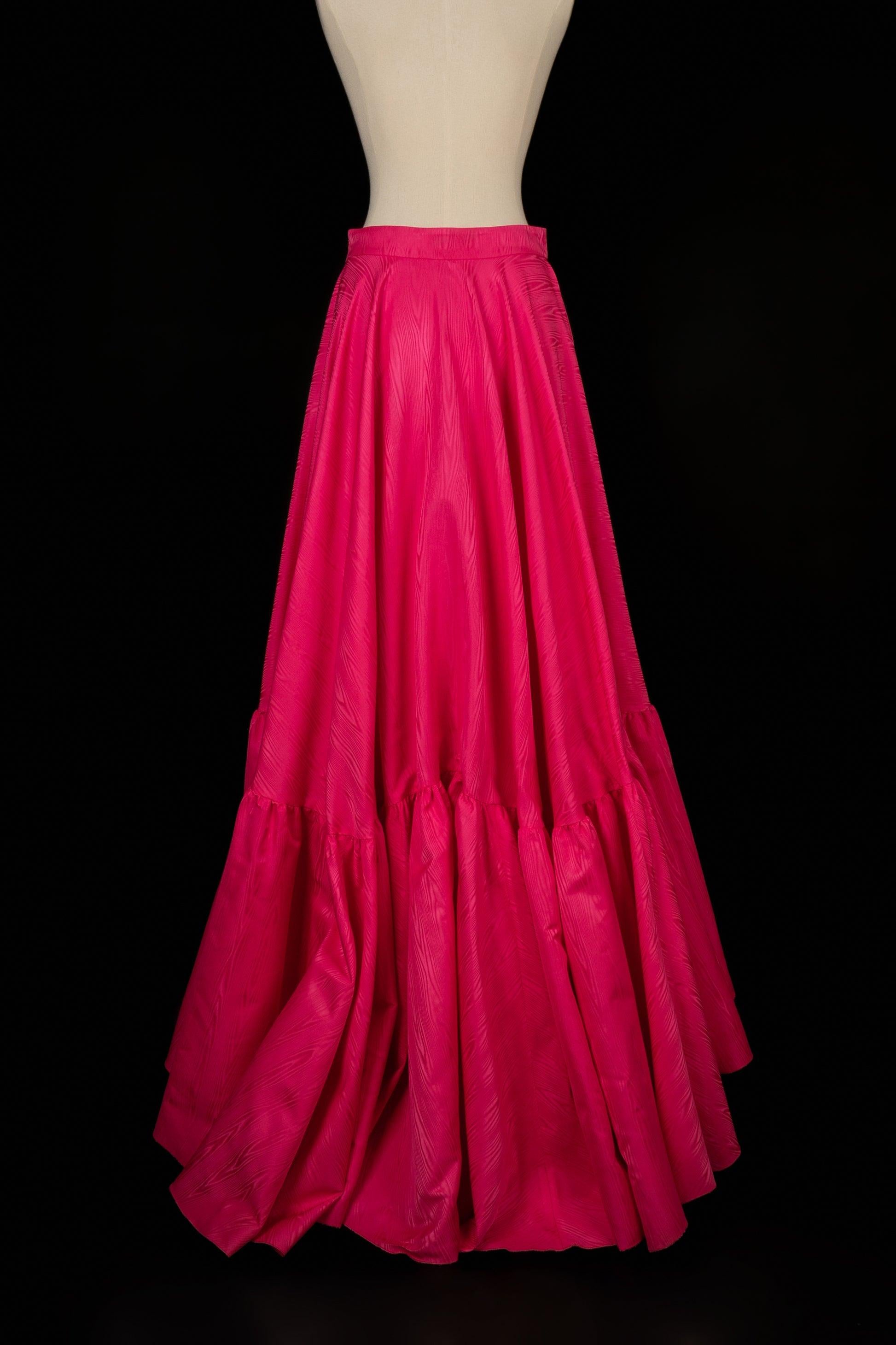 Pink Flounced Skirt In Excellent Condition For Sale In SAINT-OUEN-SUR-SEINE, FR