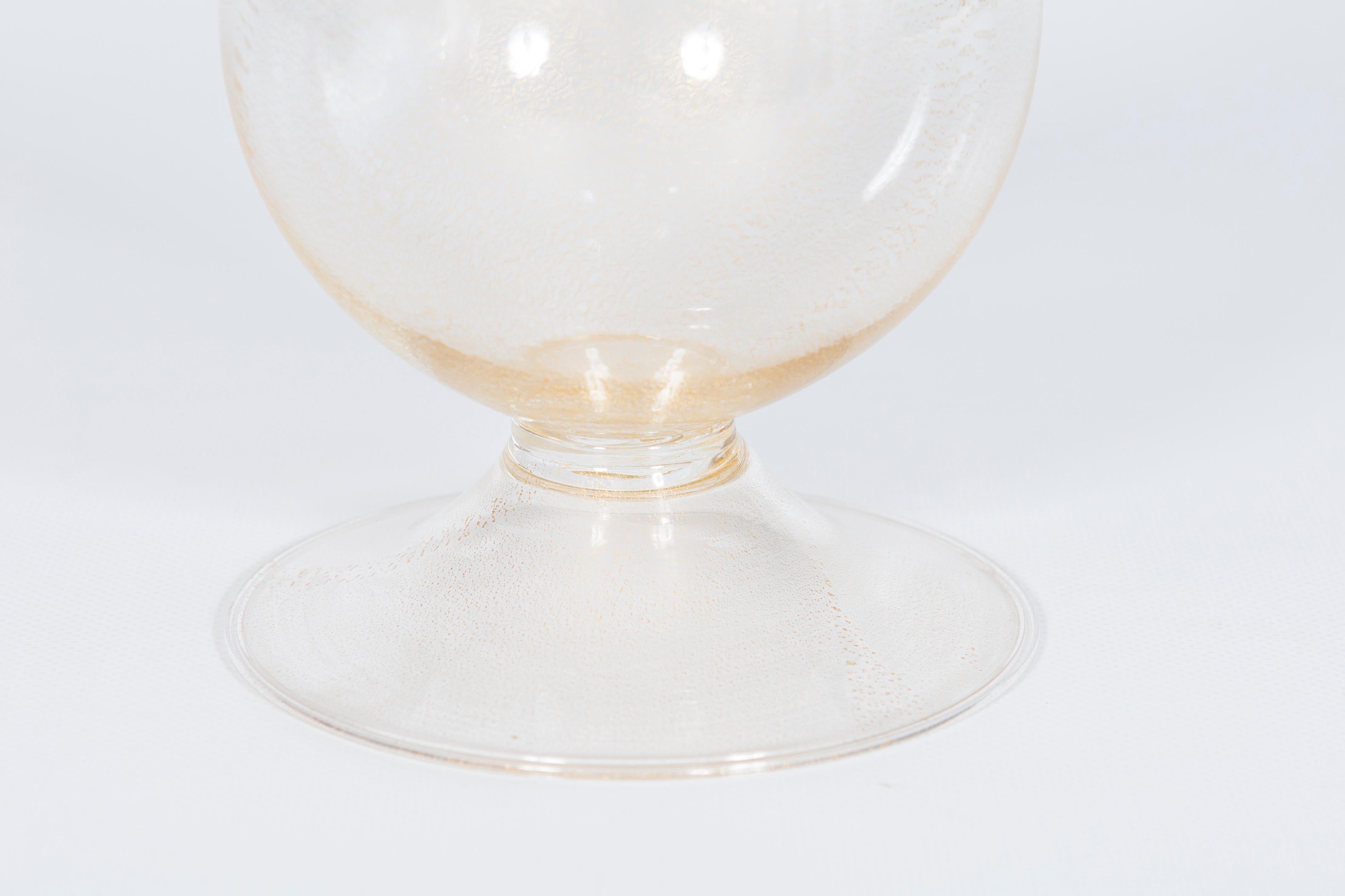 Rosa Blumen Duett Vase aus klarem Murano Glas und Blattgold Venedig Italien 1970er im Angebot 1