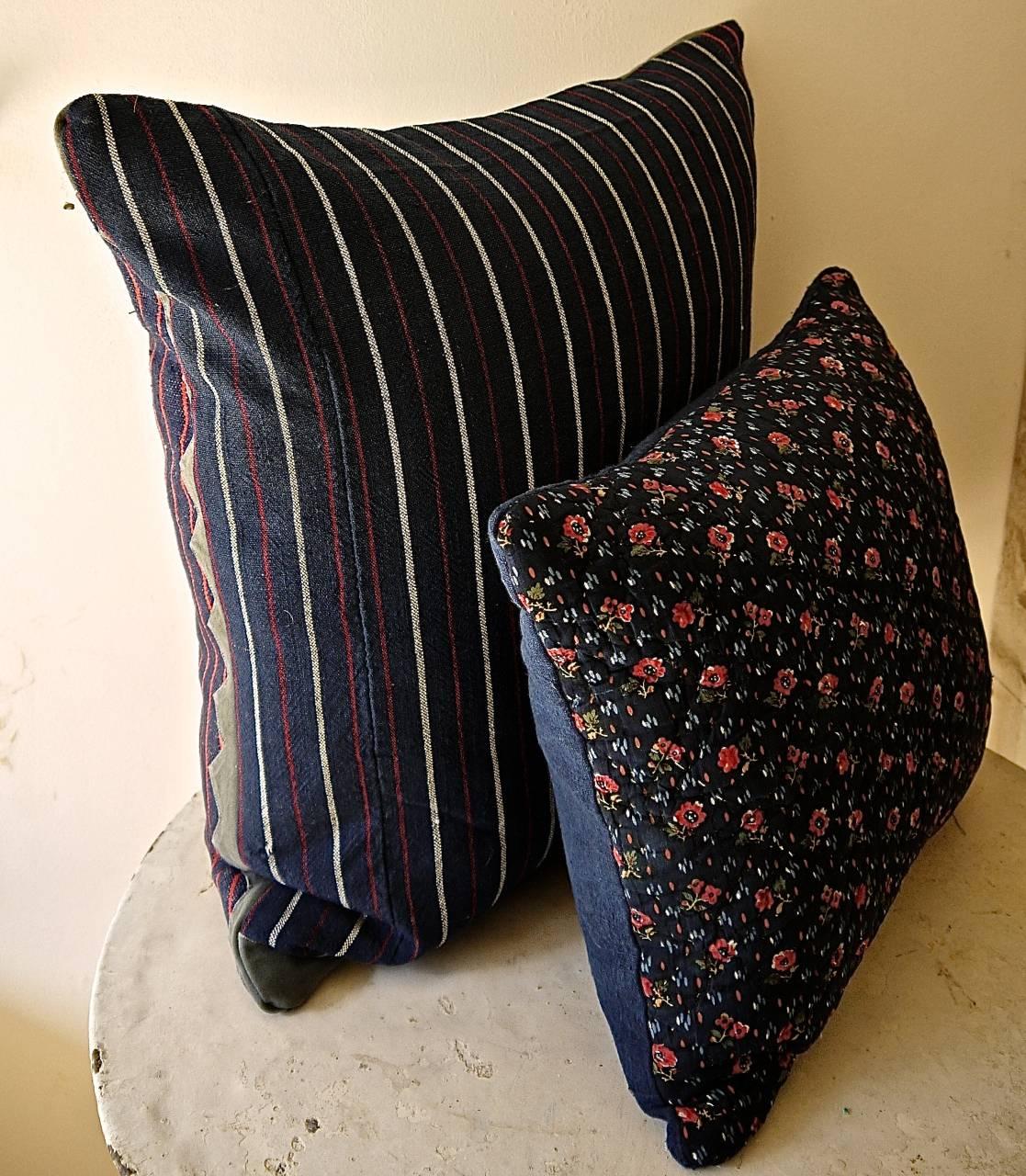 Pink Flowers Indigo Block Printed Cotton Pillow French Antique In Good Condition In London, GB