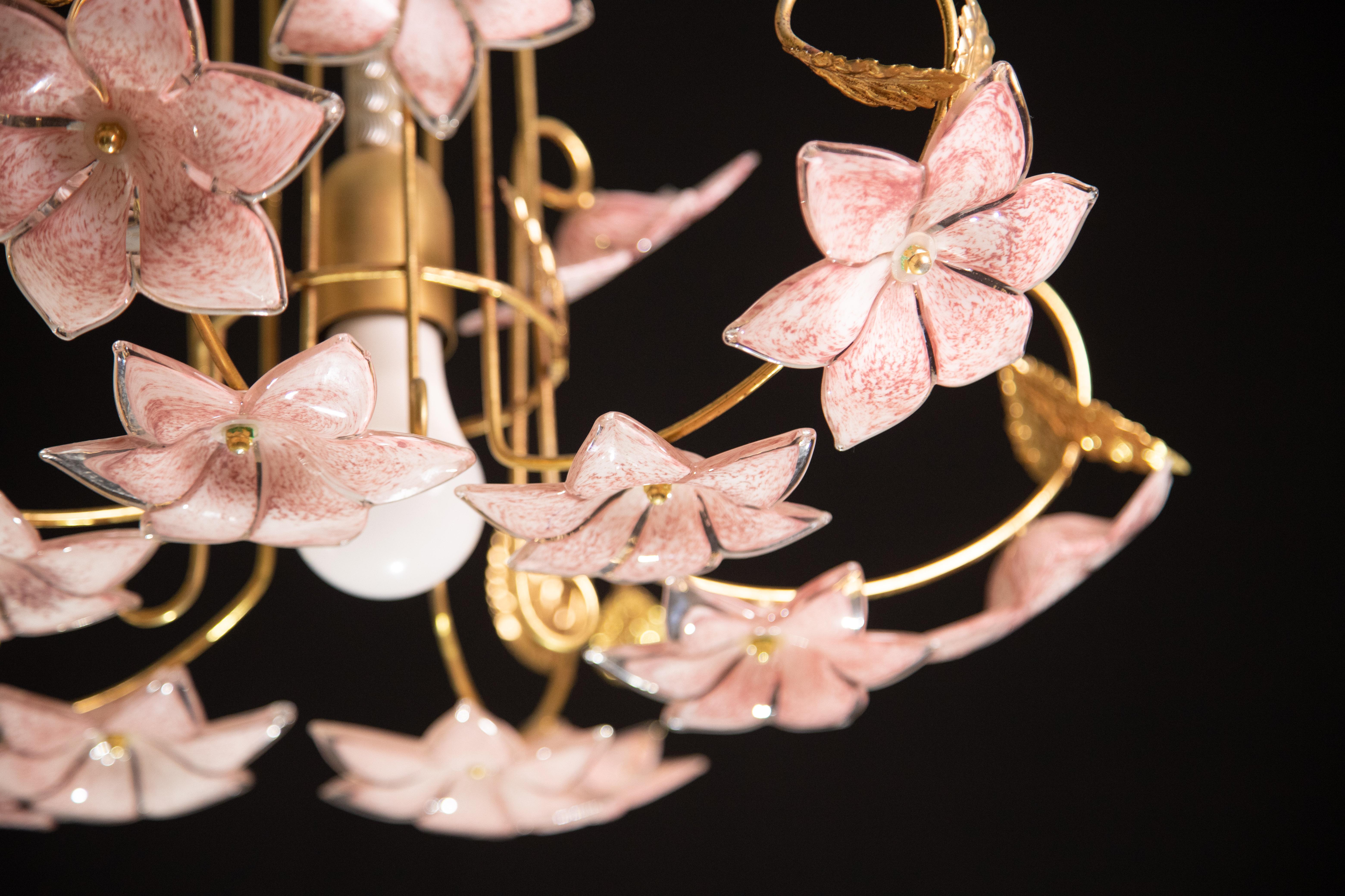 Pink Flowers Murano Chandelier, 1970s For Sale 5
