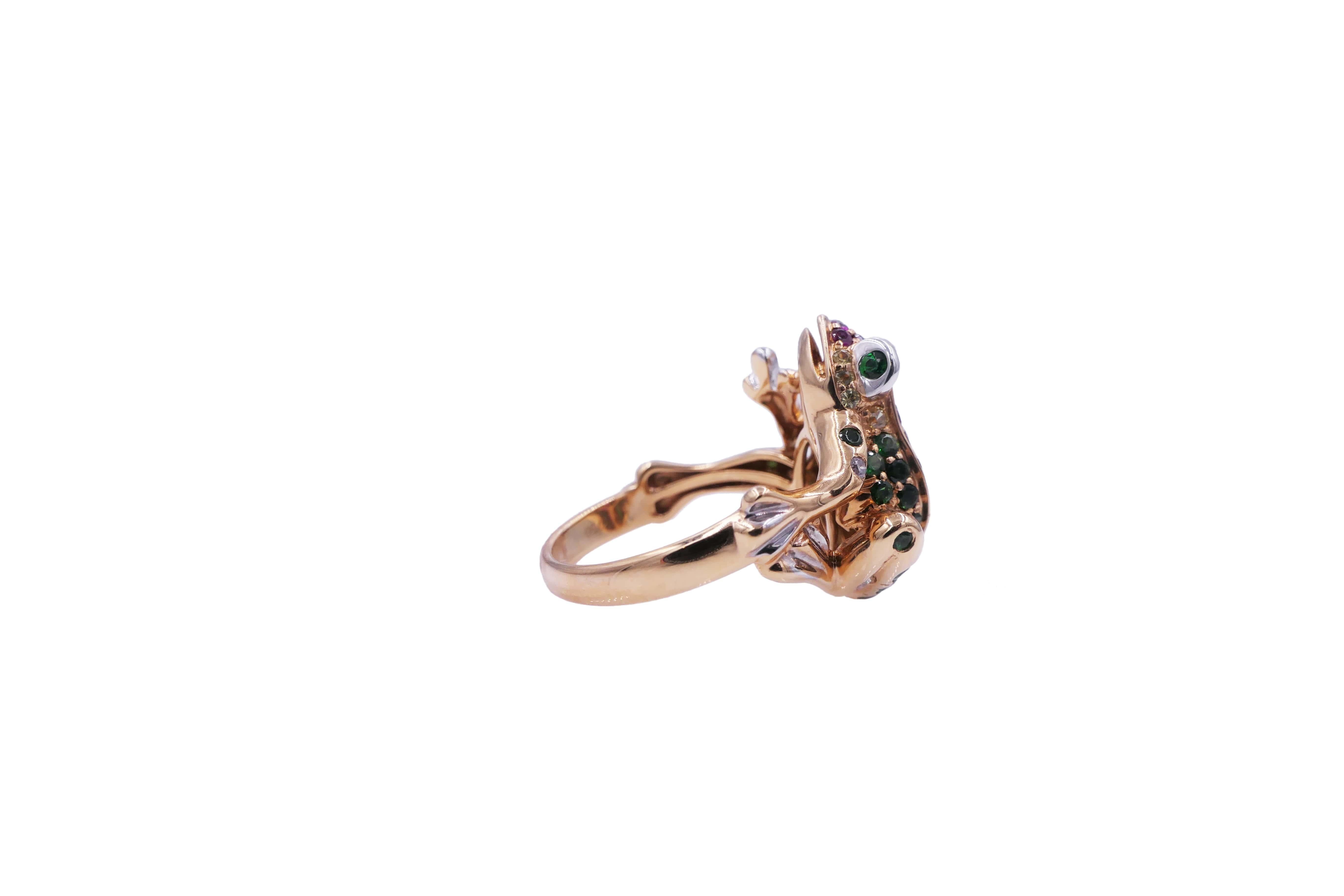Bague en or rose « Lucky Frog » avec diamants, rubis et tsavorite verte, animal nature amusant Unisexe en vente