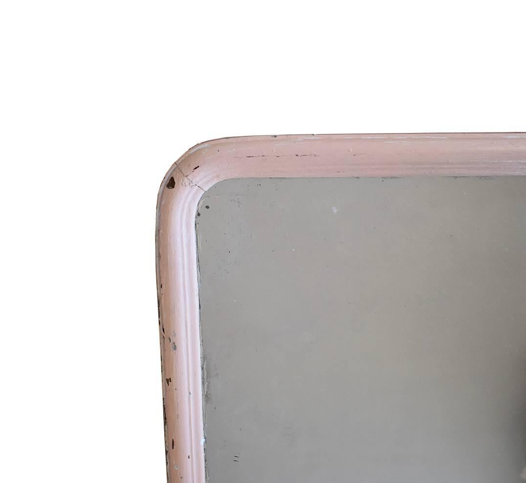 Pink French Provincial Mirror In Good Condition In Oklahoma City, OK