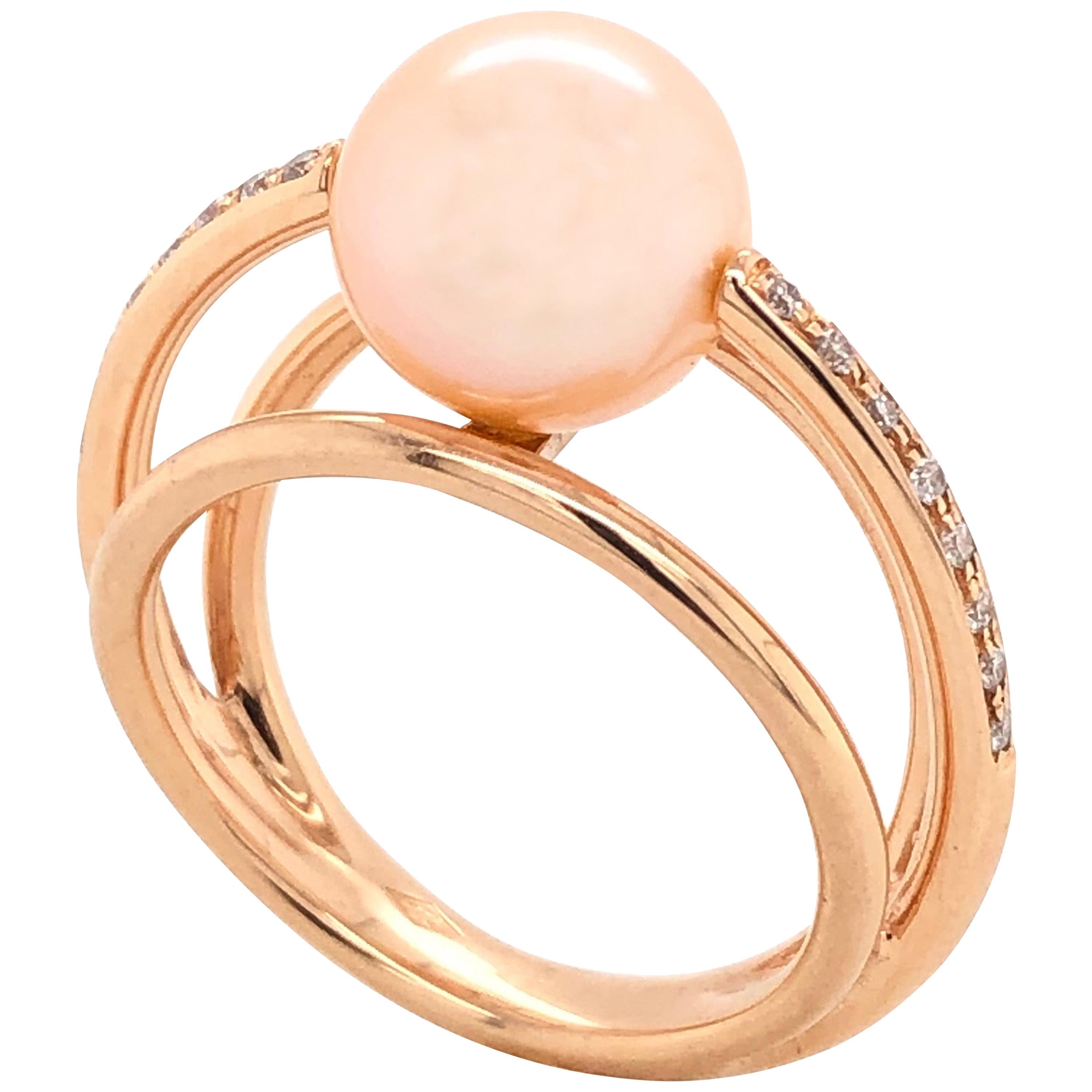 Pink Freshwater and White Diamonds Pearl on Rose Gold 18 Karat Ring For  Sale at 1stDibs