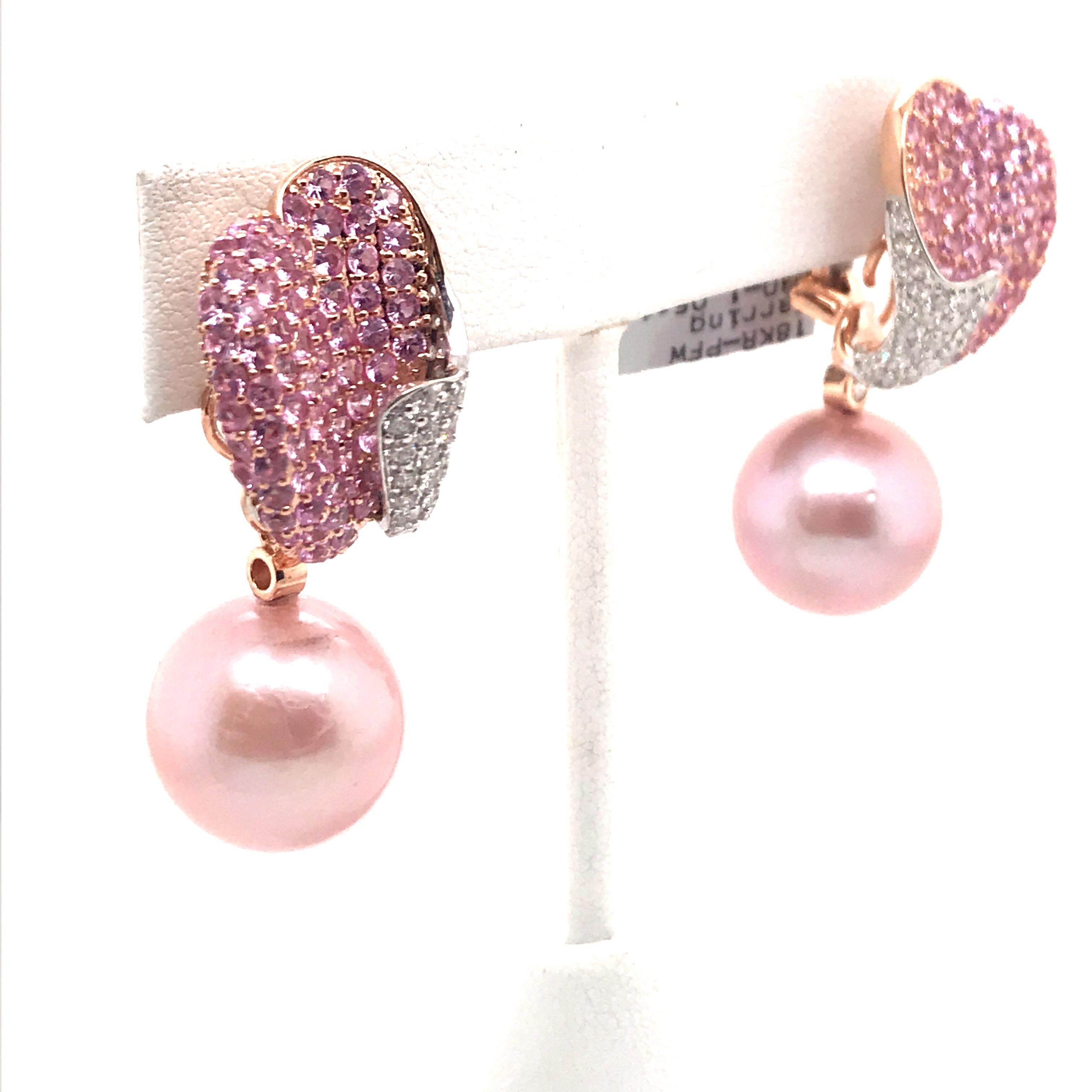 Contemporary Pink Freshwater Pearl Pink Sapphire Diamond Earrings 5.25 Carat 18 Karat Gold For Sale