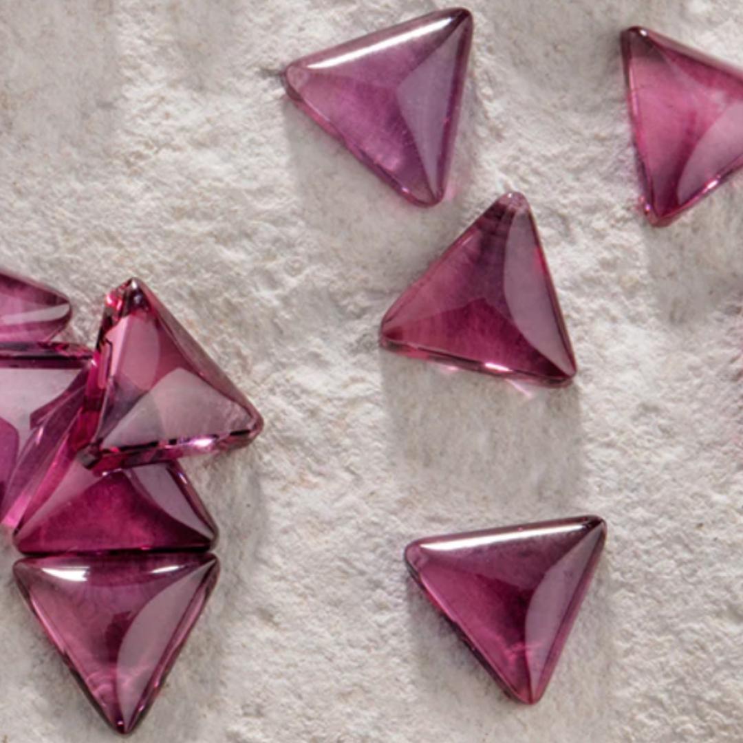 Brilliant Cut Pink garnet mirrored triangle white diamond pendant necklace For Sale