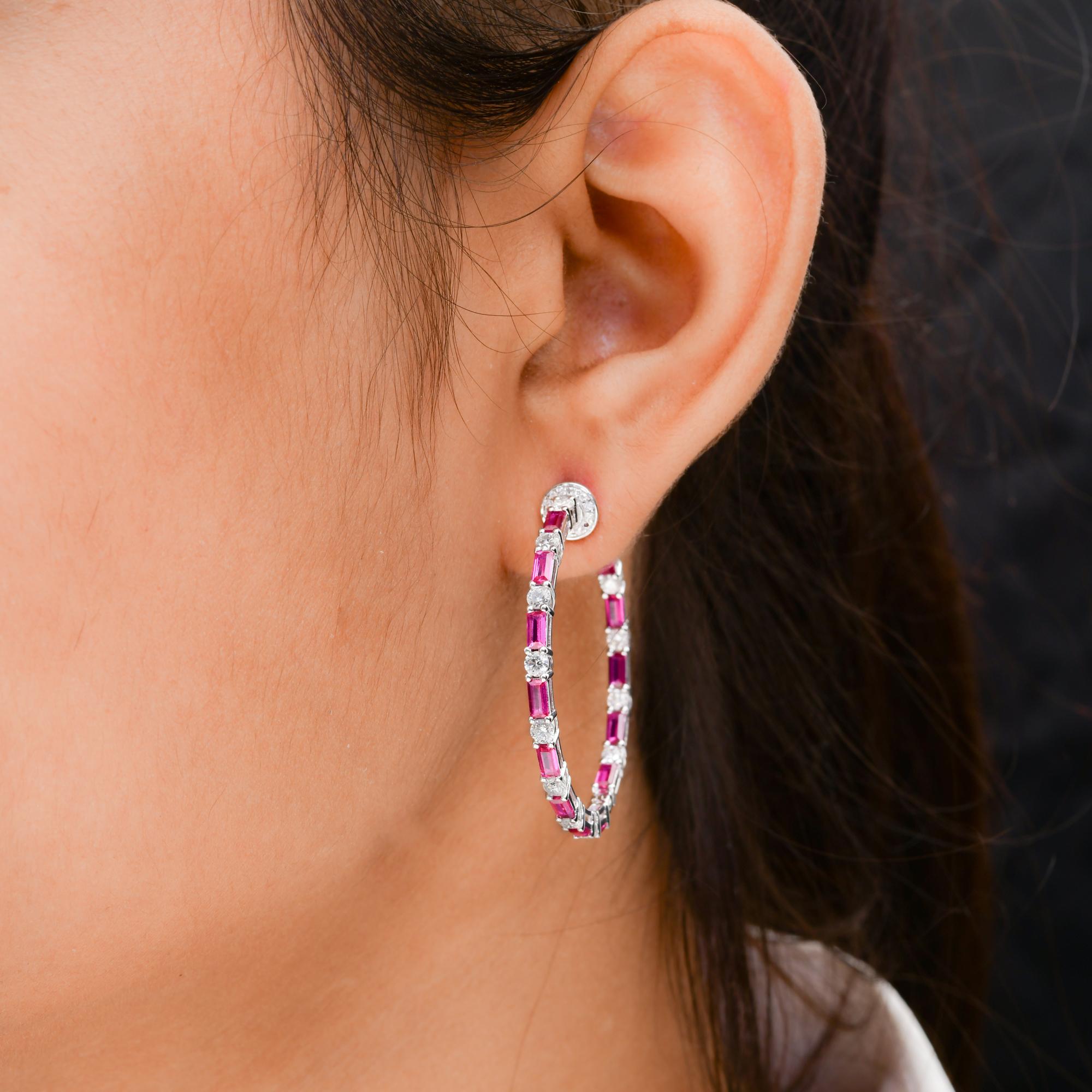 Moderno Orecchini a cerchio con gemme rosa SI/H Diamante in oro bianco 18 carati Gioielli fatti a mano in vendita