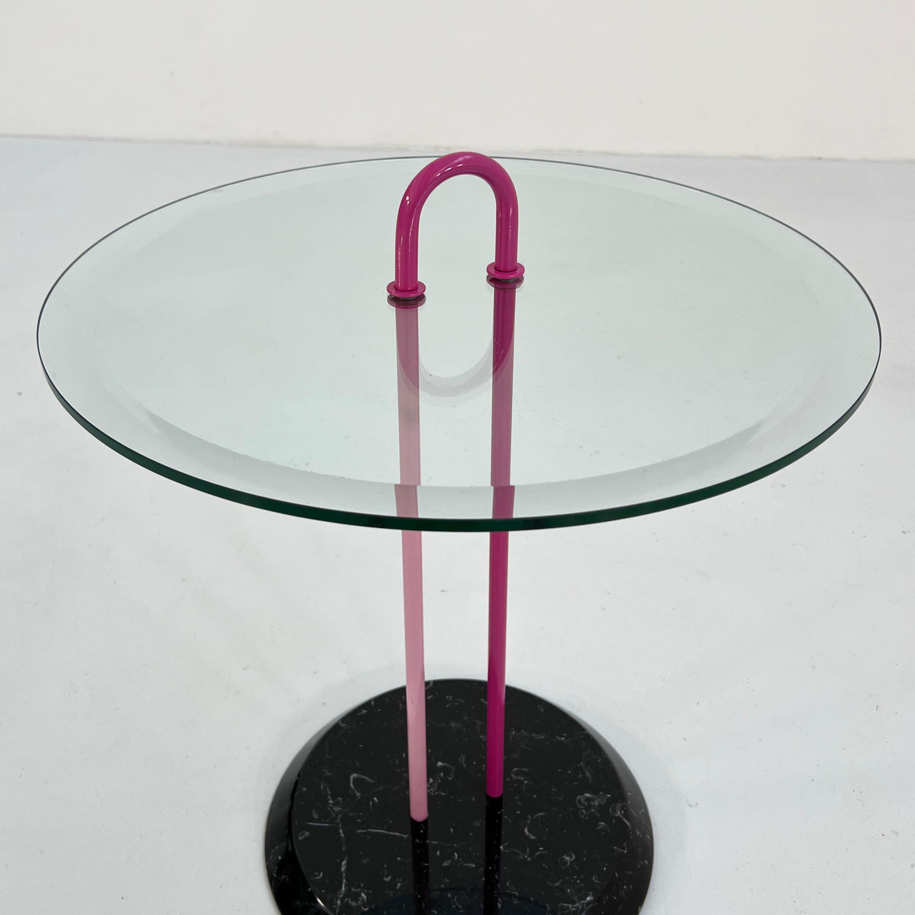 Pink Glass and Marble Side Table by Vico Magistretti for Cattelan Italy In Good Condition In Ixelles, Bruxelles