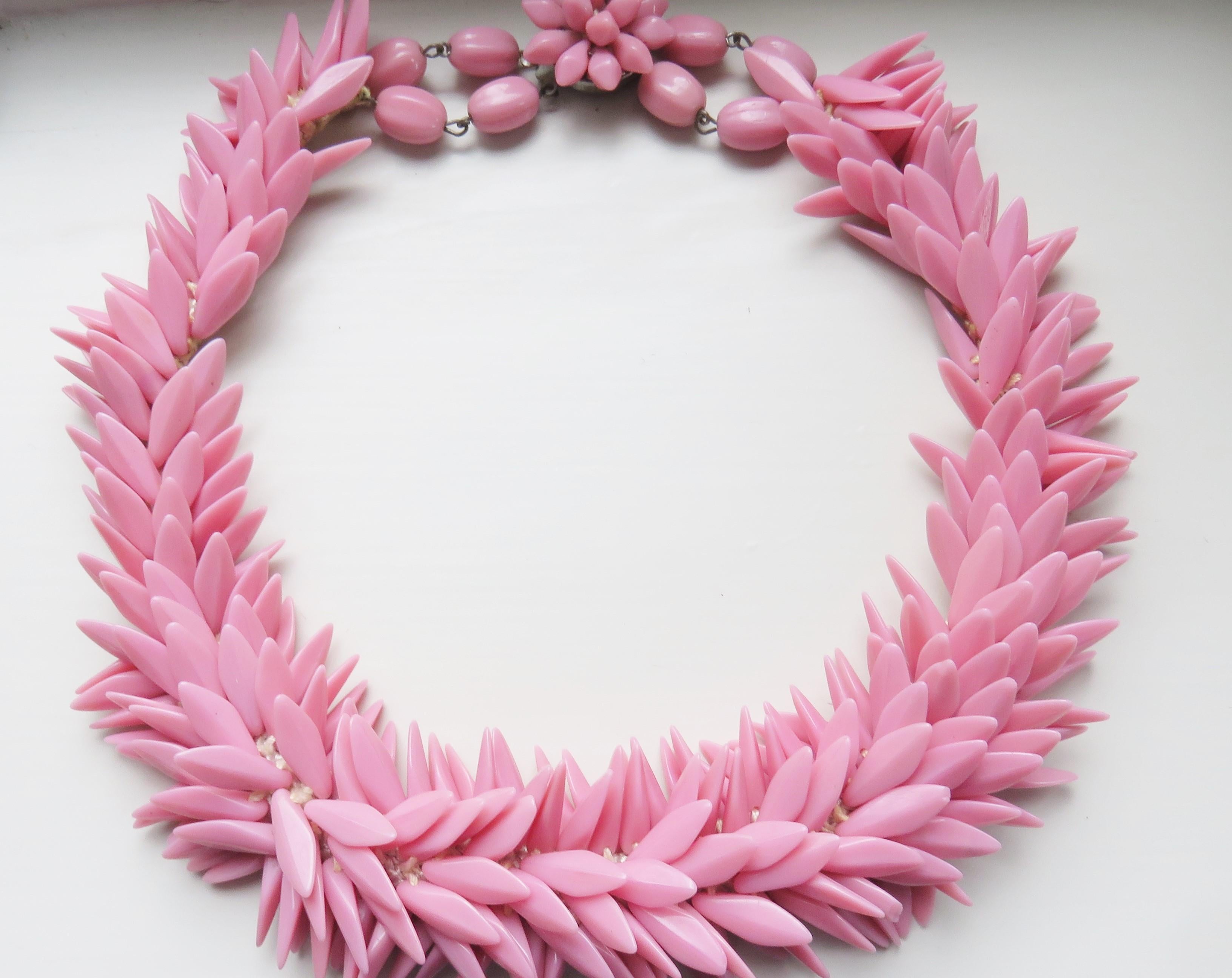 Women's Pink Glass Bead 1950s Necklace and Earring Set For Sale