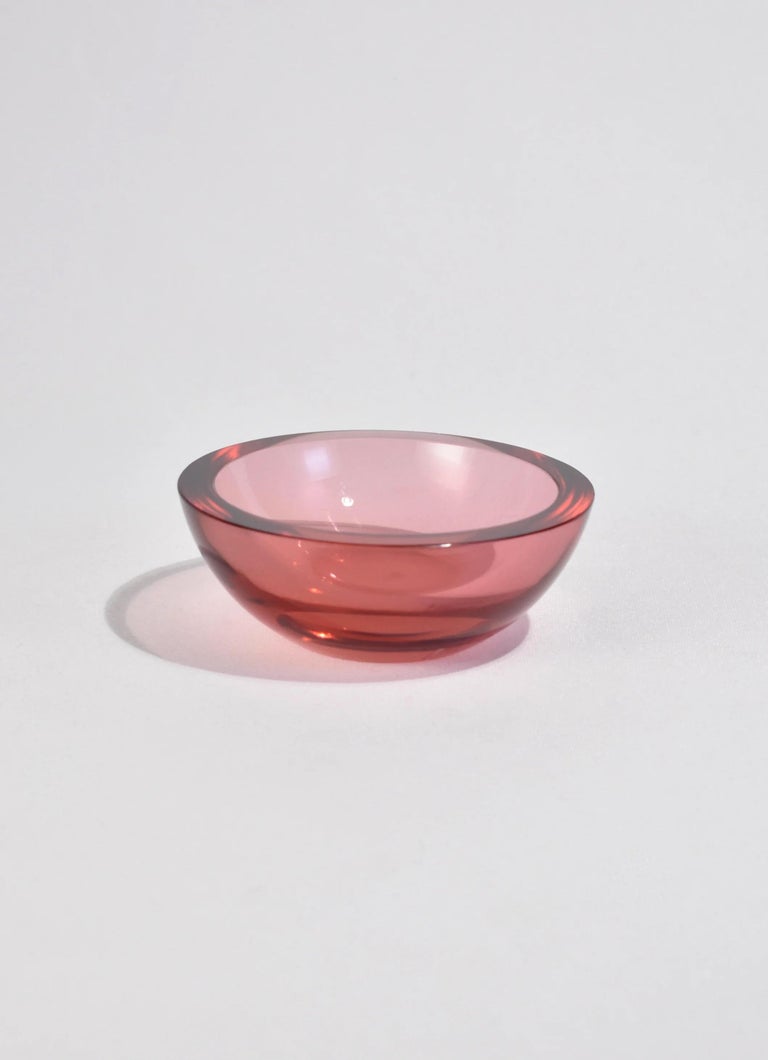 Pink Glass Bowl For Sale at 1stDibs