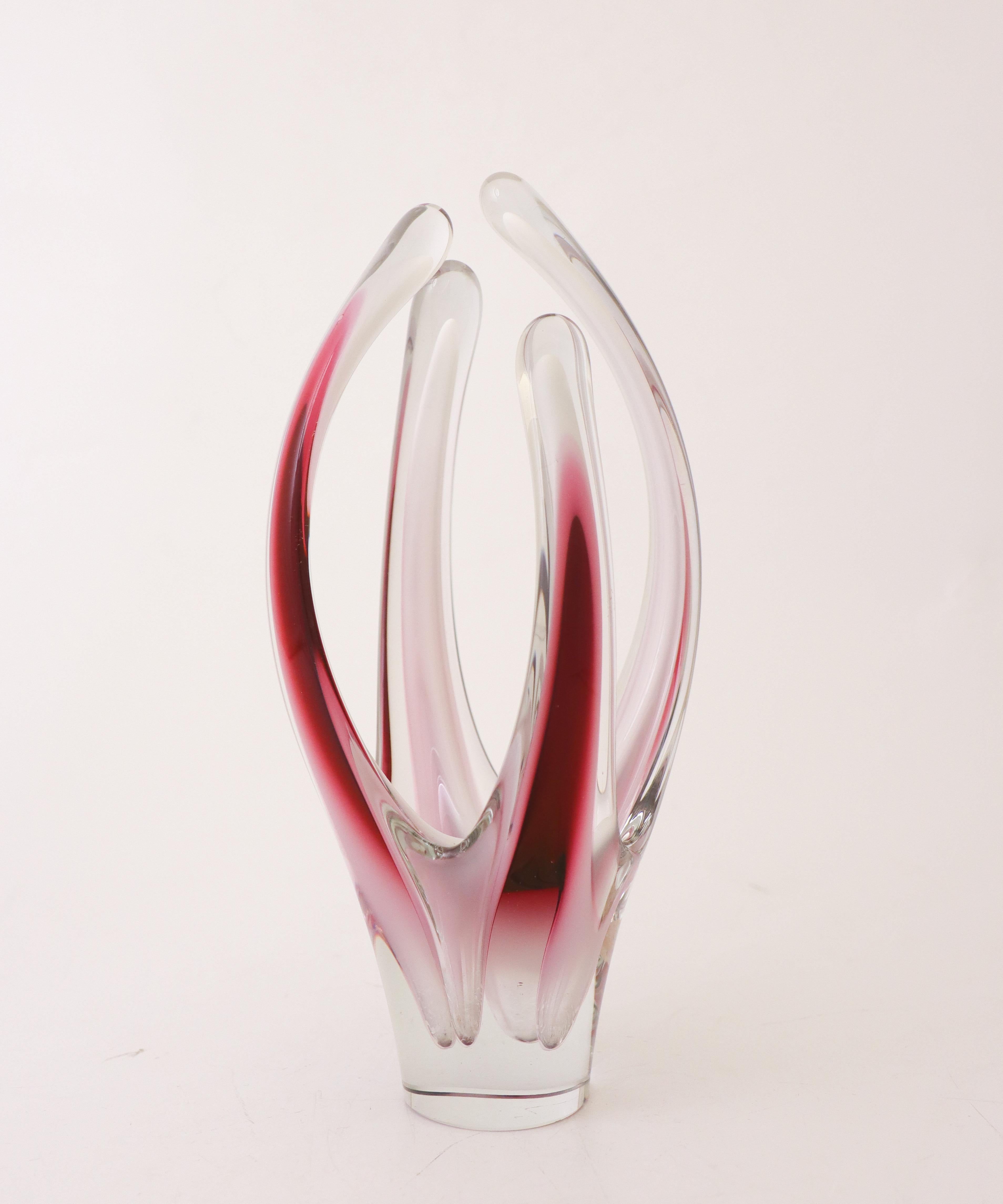 Allemand Sculpture / Vase en verre rose, Flygsfors Coquille Paul Kedelv, mi-siècle moderne en vente