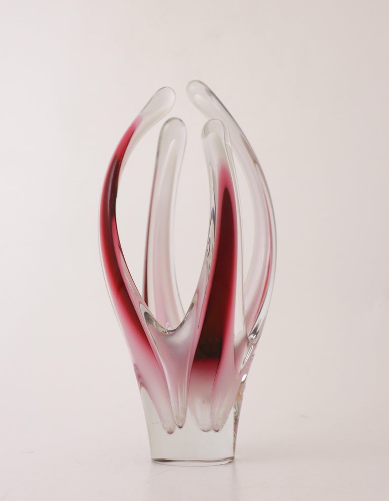 Pink Glass Sculpture / Vase, Flygsfors Coquille Paul Kedelv Mid-Century Modern In Excellent Condition For Sale In Stockholm, SE
