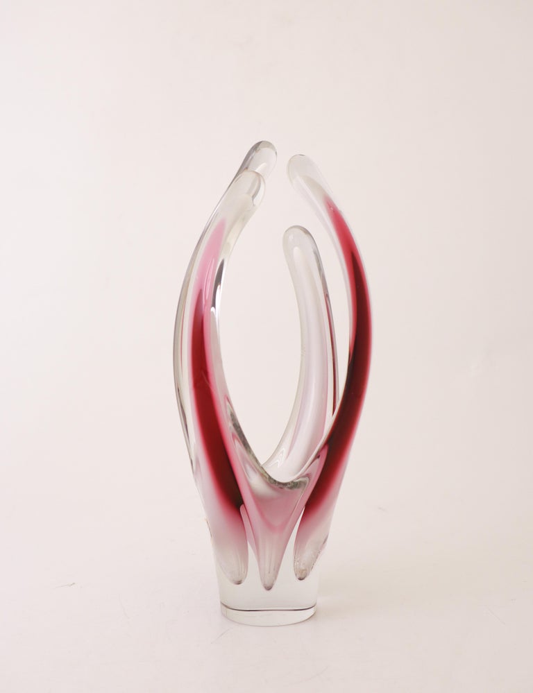 Pink Glass Sculpture / Vase, Flygsfors Coquille Paul Kedelv Mid-Century Modern For Sale 1