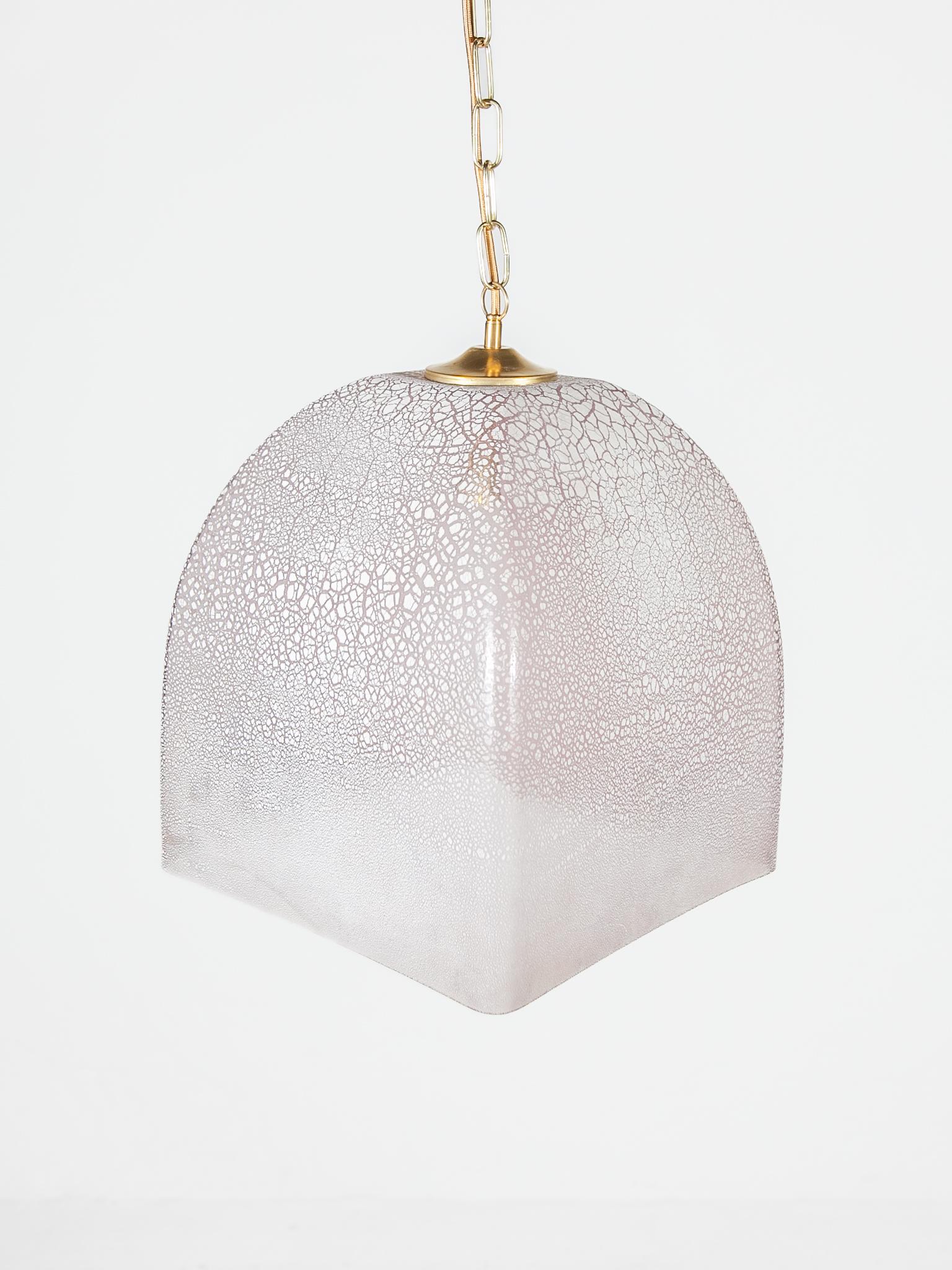 Pink Glass Textured Pendant designed by Alfredo Barbini, Italy In Good Condition In Antwerp, BE