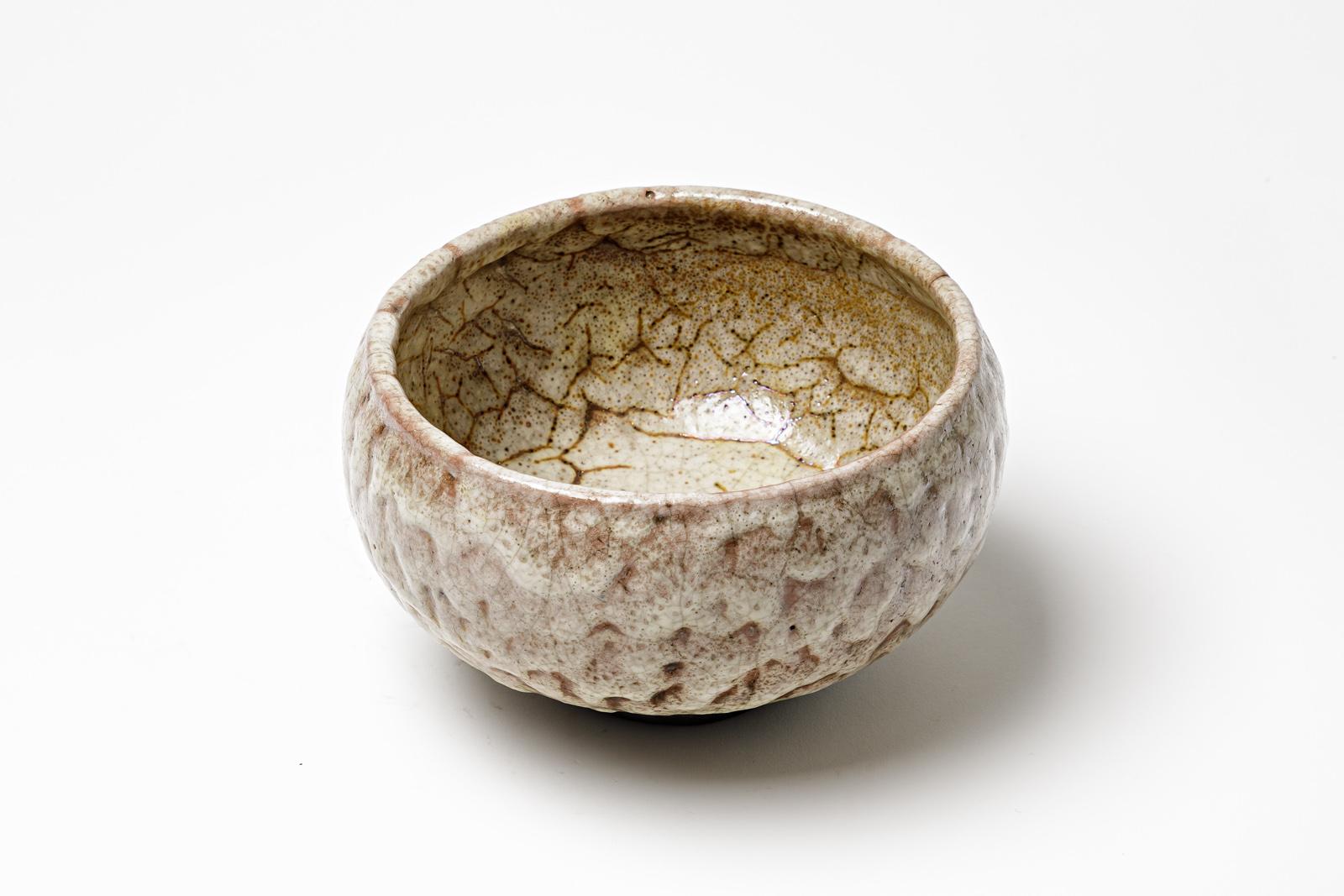 Pink glazed ceramic bowl by Gisèle Buthod Garçon, circa 1980-1990 In Excellent Condition For Sale In Saint-Ouen, FR