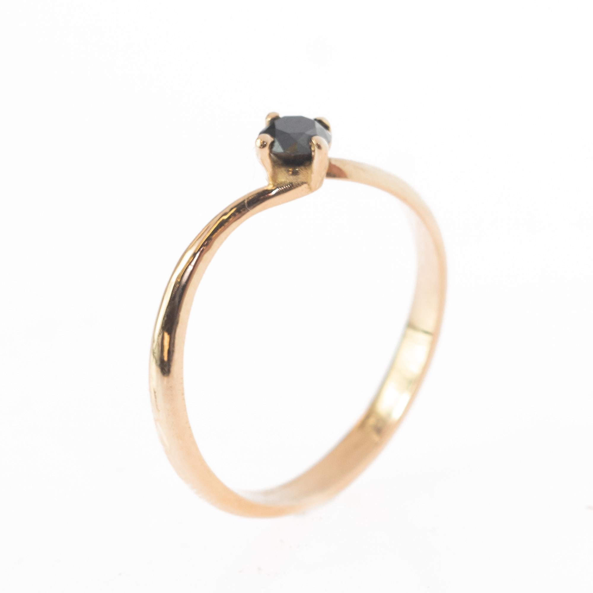 Brilliant Cut Pink Gold 0.25 Carat Black Diamond Valentino Solitaire Ring Intini Jewels For Sale
