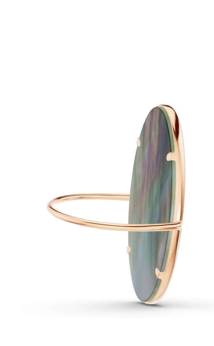Women's or Men's Pink Gold and Black Mother-of-pearl Ring For Sale