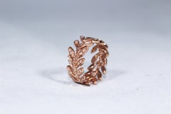 Pink Gold Band Ring with Diamonds Pavé Leaves