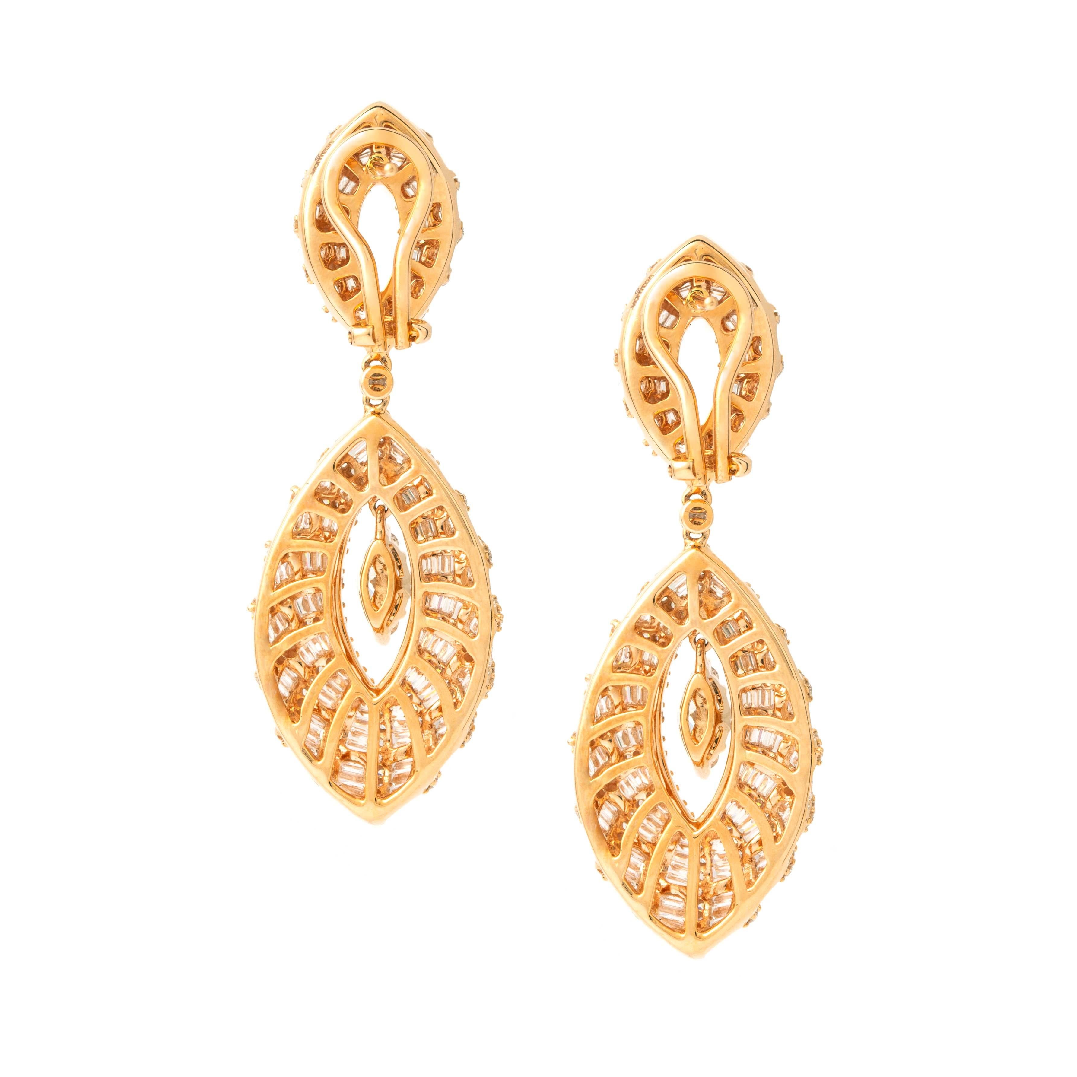 Contemporary Pink Gold Diamond Pendant Earrings For Sale