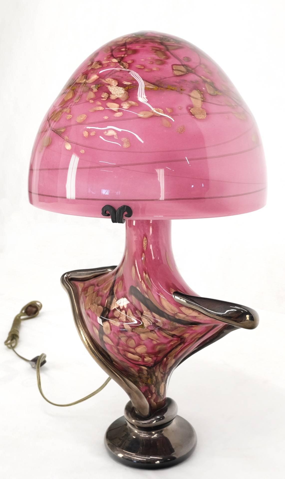 20th Century Pink & Gold Murano Art Glass Mushroom Shape Italian Table Lamp Nice For Sale