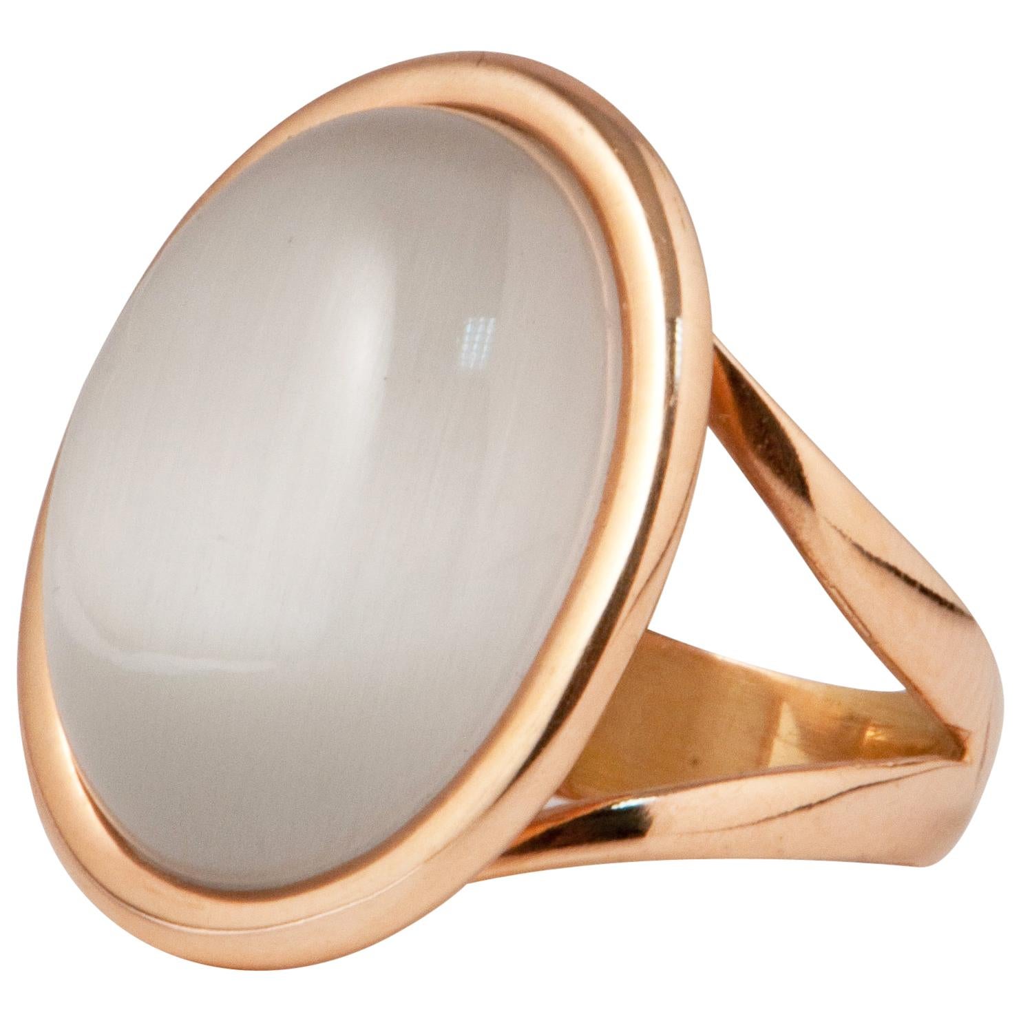 Pink Gold Ring Surmounted by a Grey Quartz Shape Cabochon
