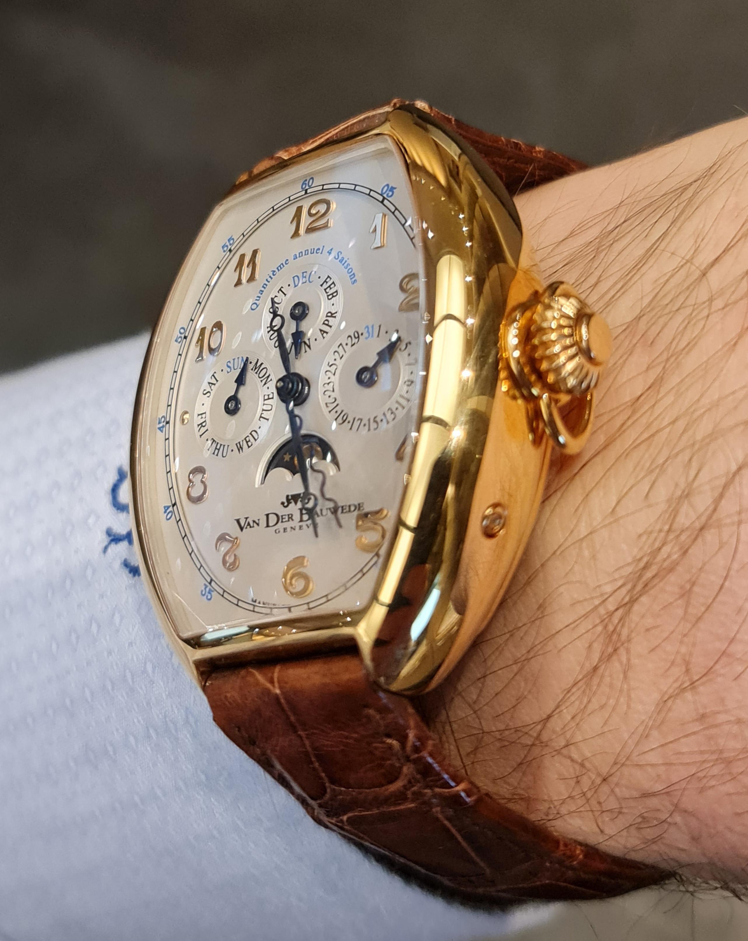 Pink Gold Van Der Bauwede Quantième annuel 4saisons Wrist Watch- Limited Edition For Sale 10