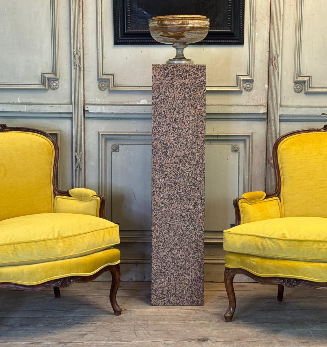Pink granite base, circa 1940 For Sale 2