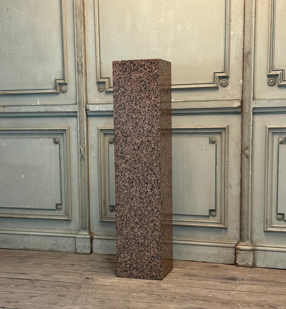 Pink granite base, circa 1940 For Sale 3