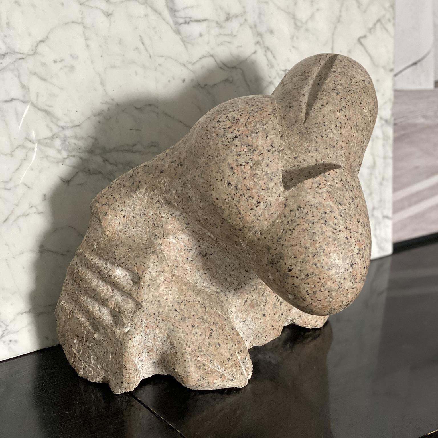 Européen Sculpture en granit rose d'Aldo Flecchia en vente