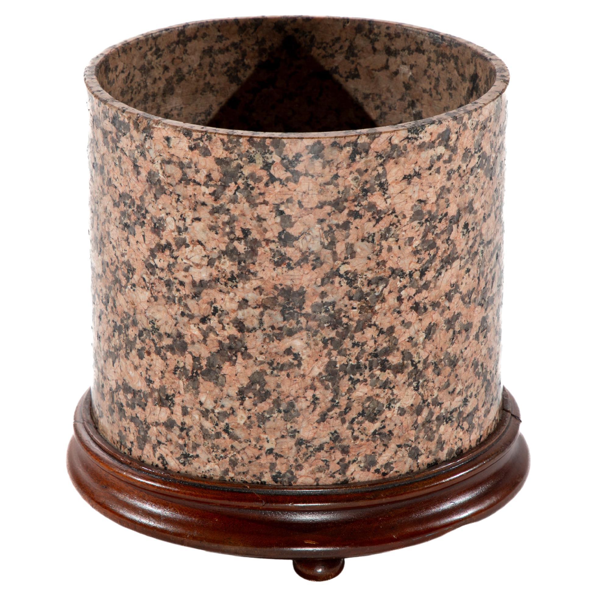 Vaso in granito rosa in vendita