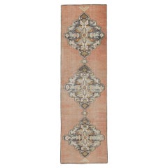 Tapis de couloir turc vintage rose et gris 2'5" x 8'2"