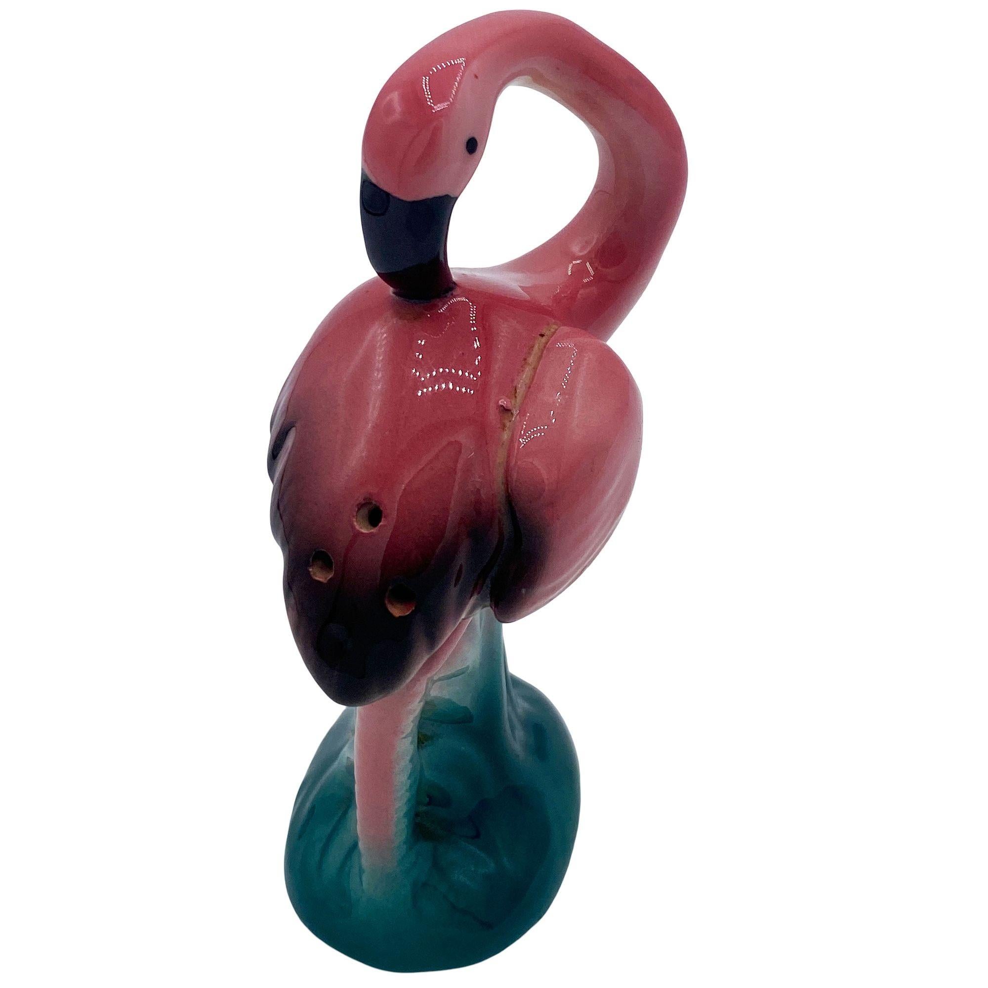Pink & Green Flamingo Ceramic Tabletop Matching Salt & Pepper Shaker Set For Sale 4