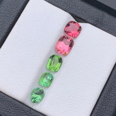 Gemme sfuse di tormalina naturale rosa e verde da 3,20 carati con taglio a cuscino per gioielli