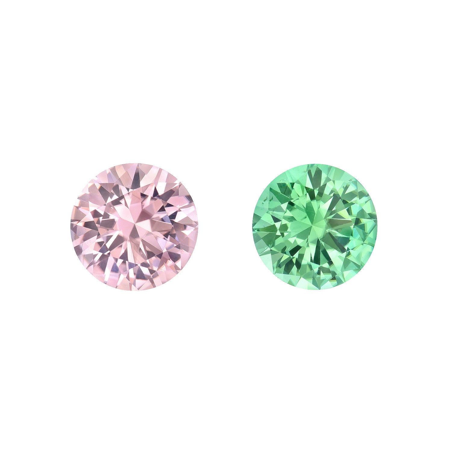 Taille ronde Boucles d'oreilles en tourmaline rose et verte serties de 3,40 carats de pierres précieuses rondes en vente