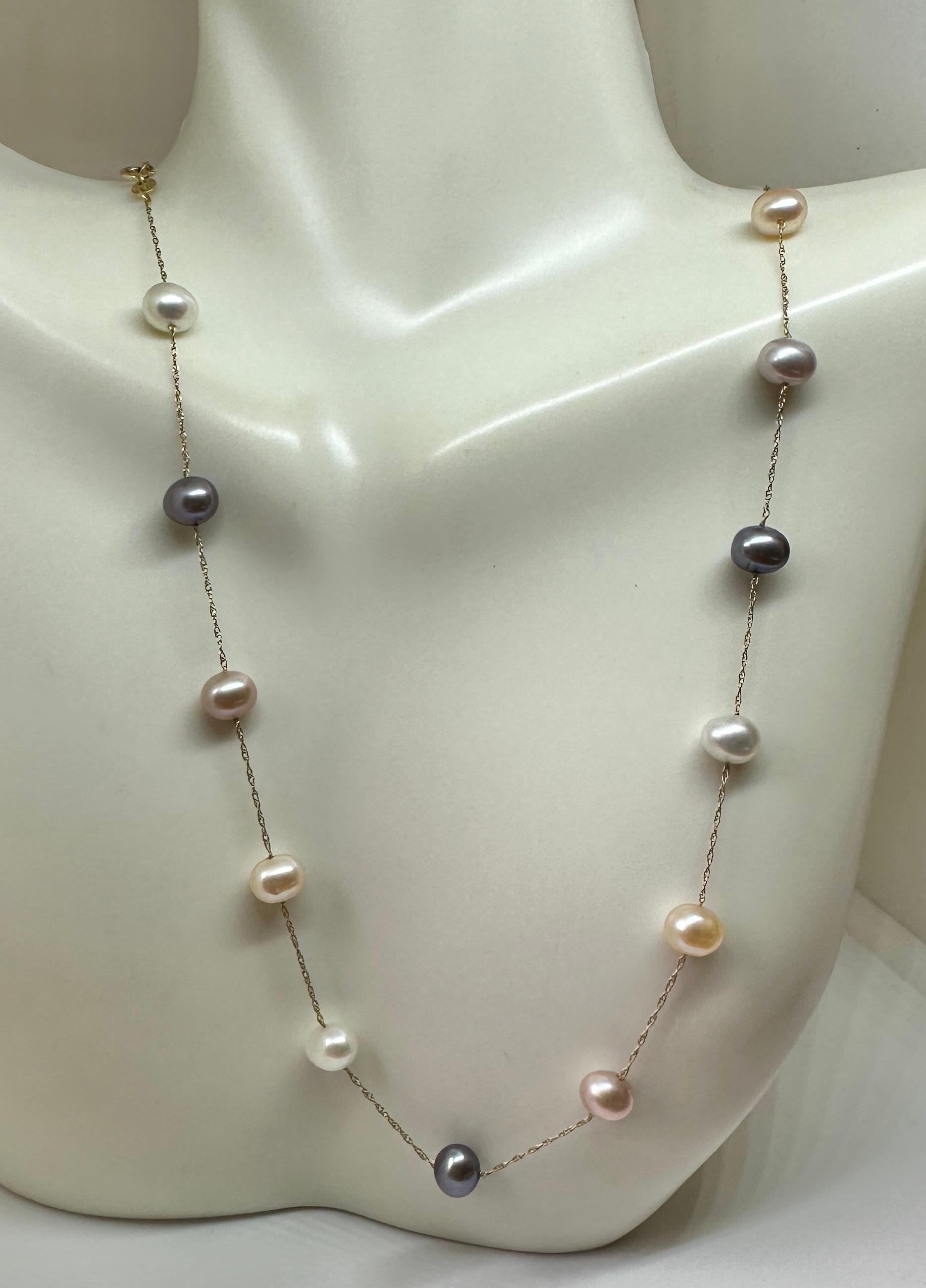 Rosa Grau und Weiß Multi Color Perlenkette 14 Karat Gold von Effy 16,5 Zoll im Angebot 1