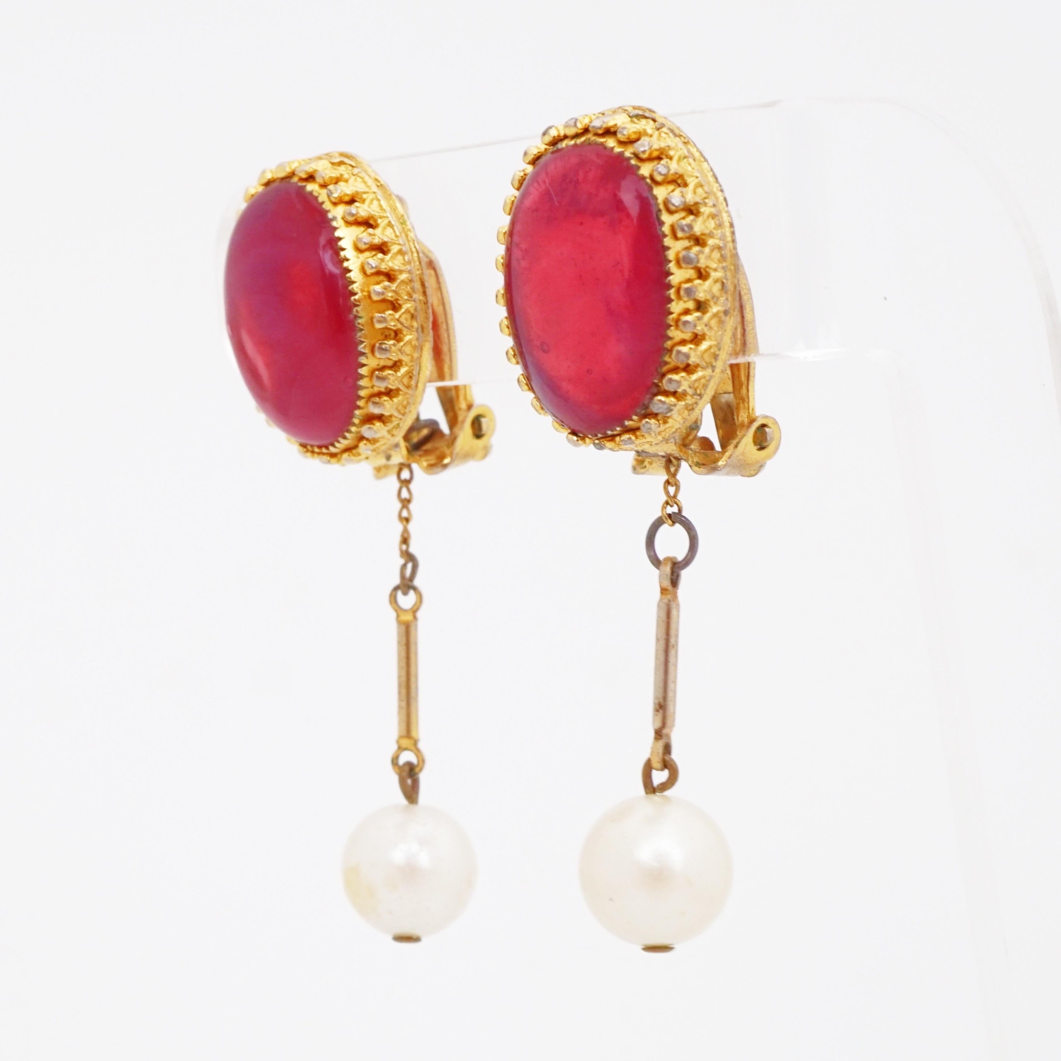 Modern Pink Gripoix Glass Gilded Scroll Brooch and Earring Set By DeNicola, 1950s For Sale