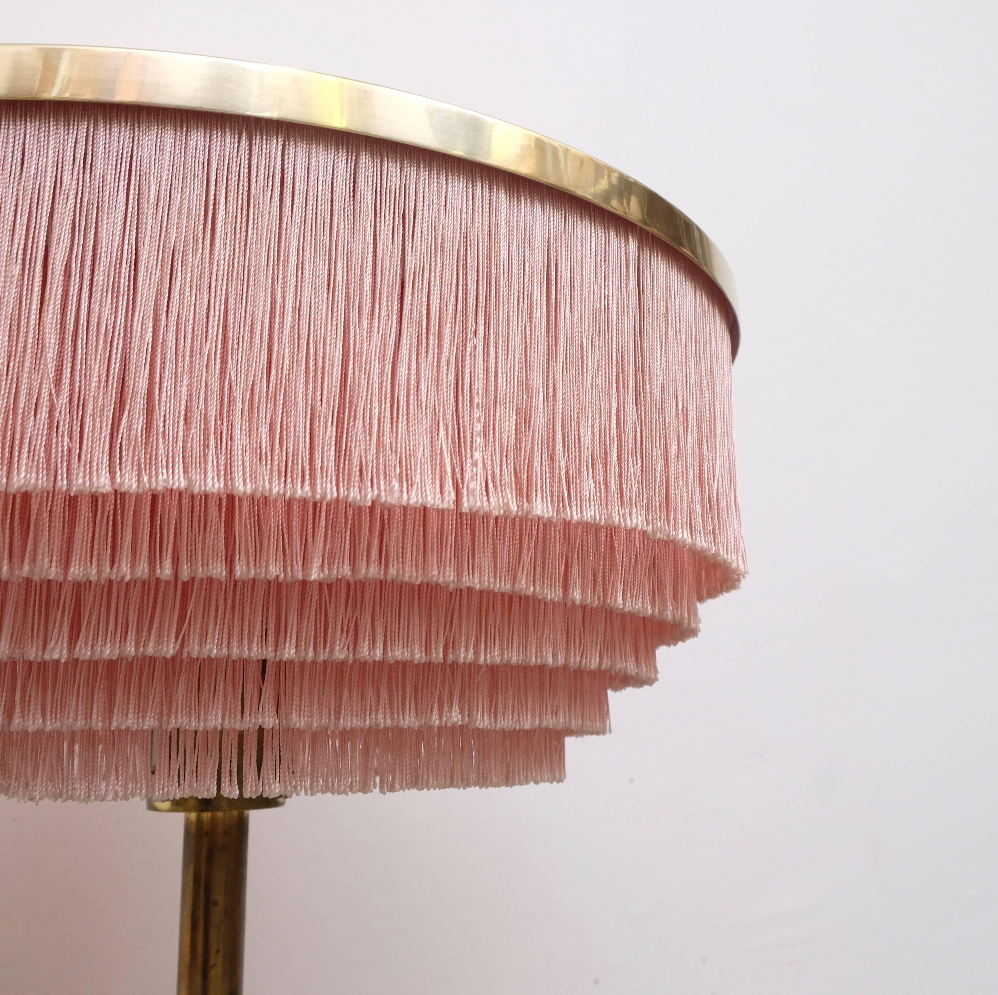 Pink table lamp produced by Hans-Agne Jakobsson in Markaryd, Sweden.
New wiring. Excellent condition.