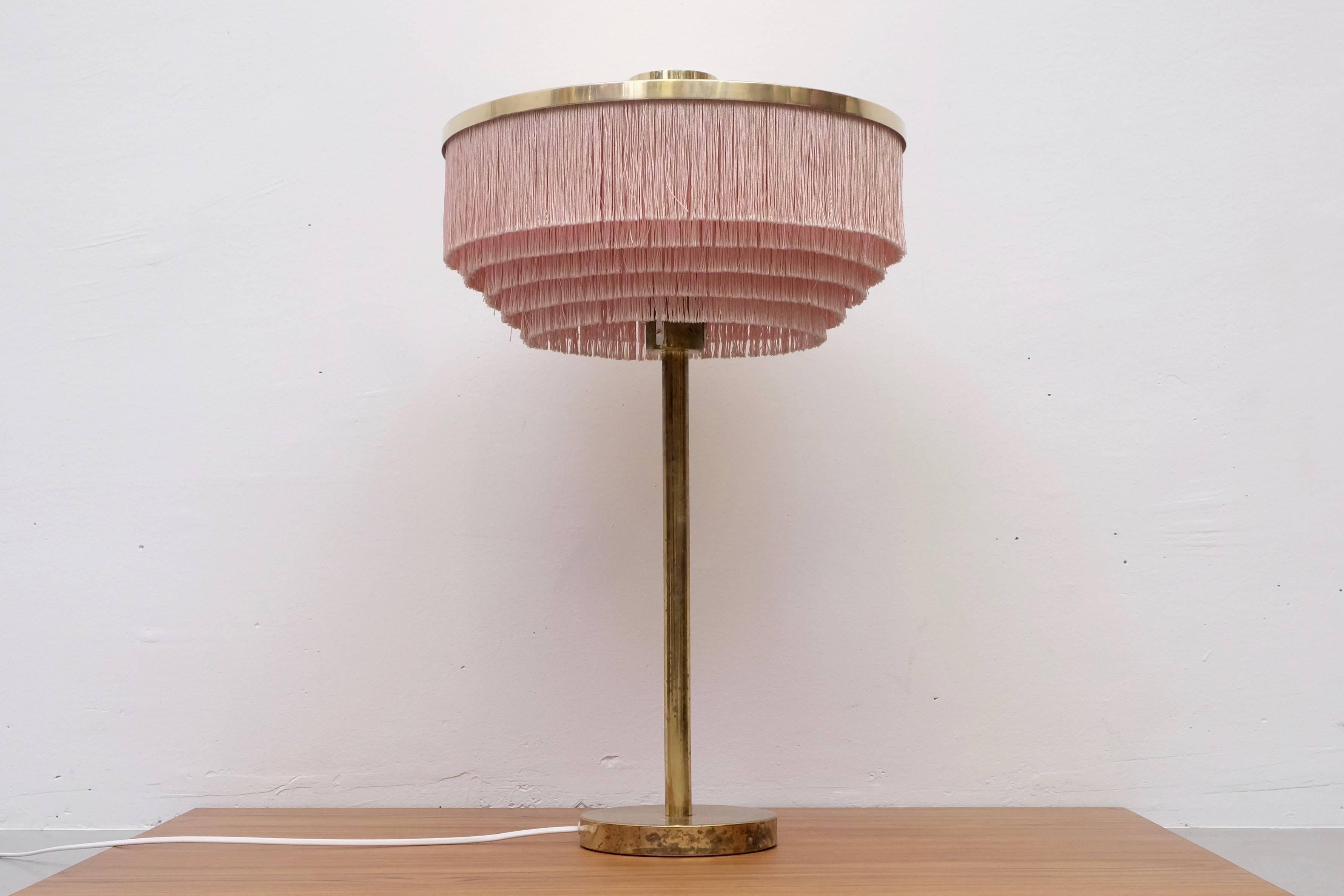 Pink Hans-Agne Jakobsson Model B-138 Brass Table Lamp, 1960s For Sale 1