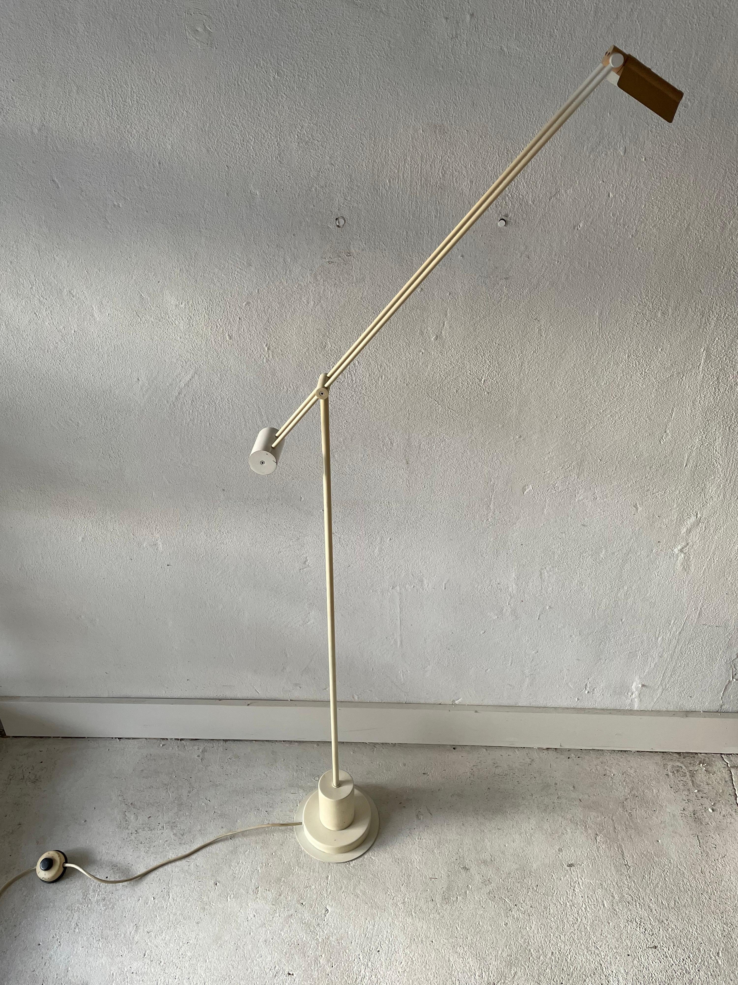 Pink Head White Metal floor lamp by Cosack 1970s, Germany

Lamp is in very good vintage condition.

This lamp works with halogen light bulb. Max 100W
Wired and suitable to use with 220V and 110V for all countries.

Measurements:
Height: 162