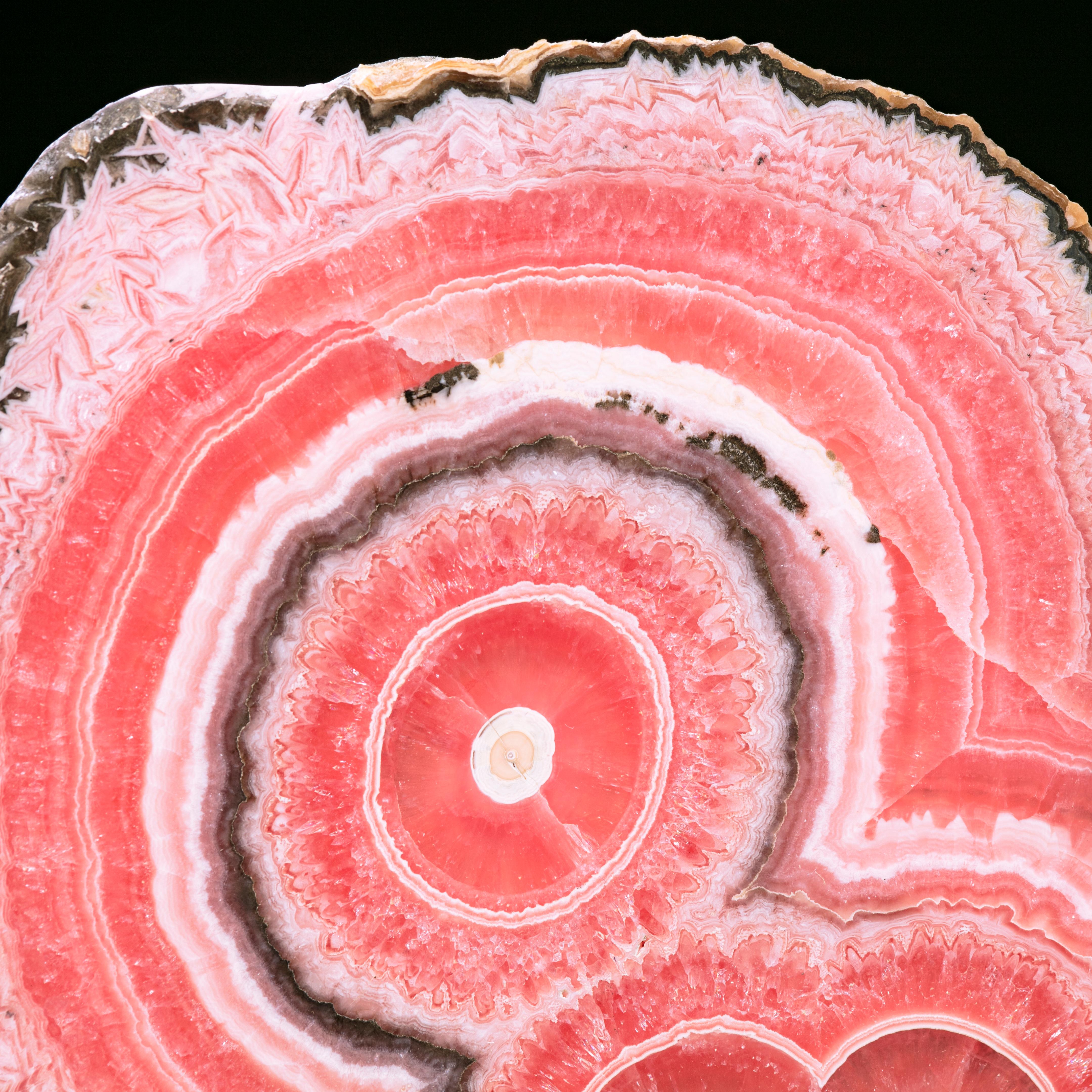 Pink Heart Rhodochrosite Slice Mineral Specimen, Capillitas Mine, Argentina In Good Condition For Sale In Edison, NJ