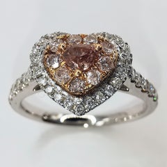 Verlobungsring aus 18 Karat Weiß- und Gelbgold mit rosa herzförmigem Diamant-Doppel Halo-Diamant