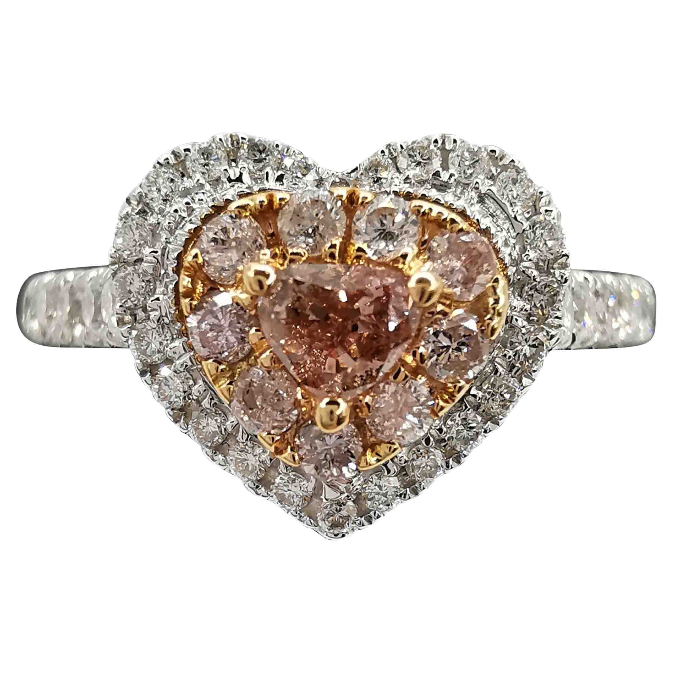 Anello di fidanzamento a doppia aureola con diamante a forma di cuore Pink Diamond in oro bianco e giallo 18 carati