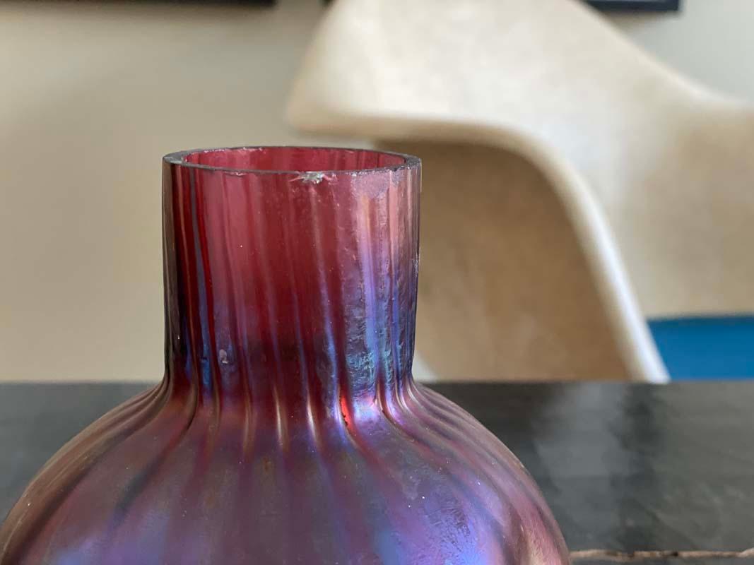 Early 20th Century Pink Iridescent Art Nouveau Glass Vase in the Style of Loetz For Sale